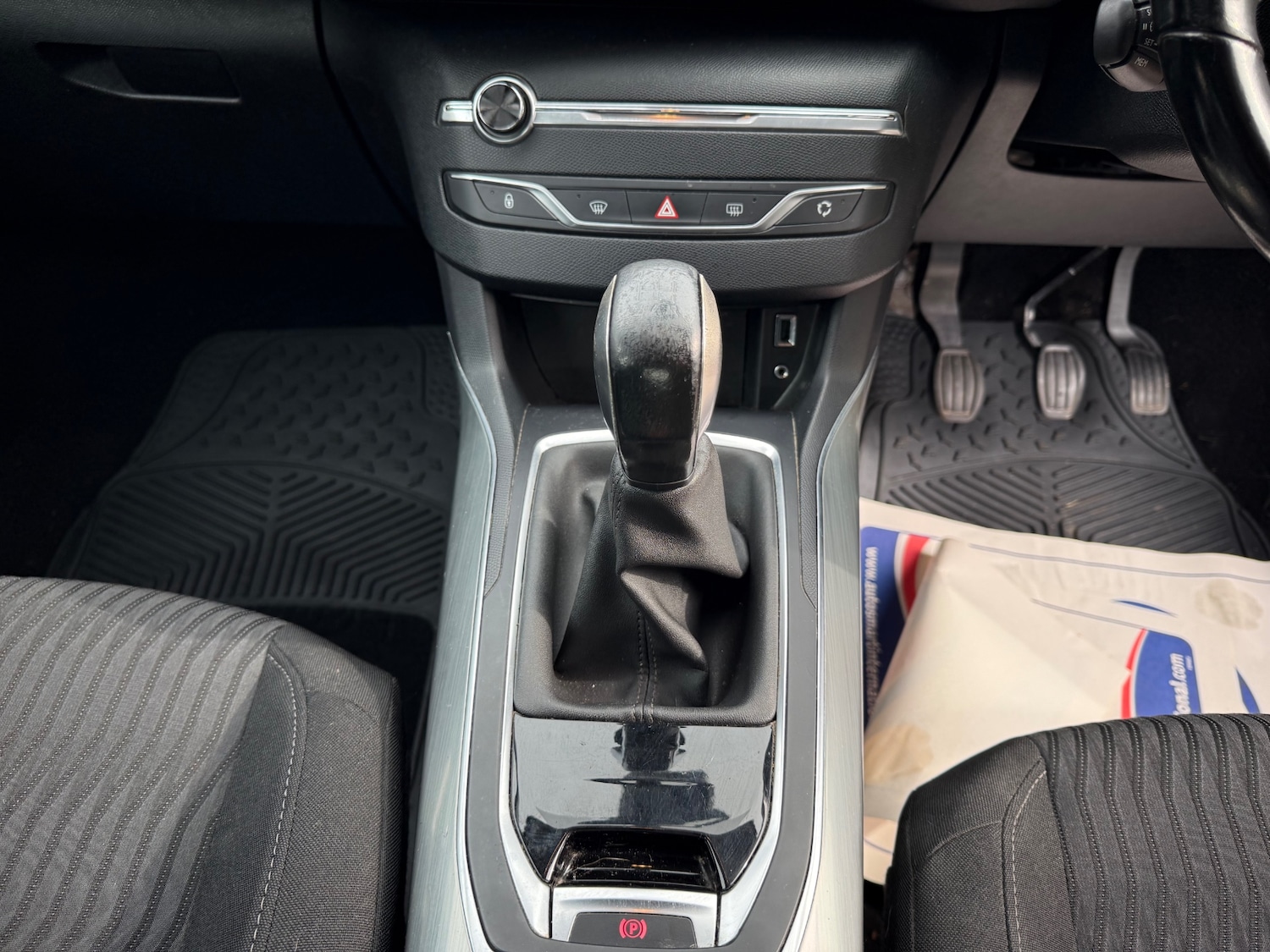 Used Peugeot 308 2015 for sale - 76104033: Photo 22