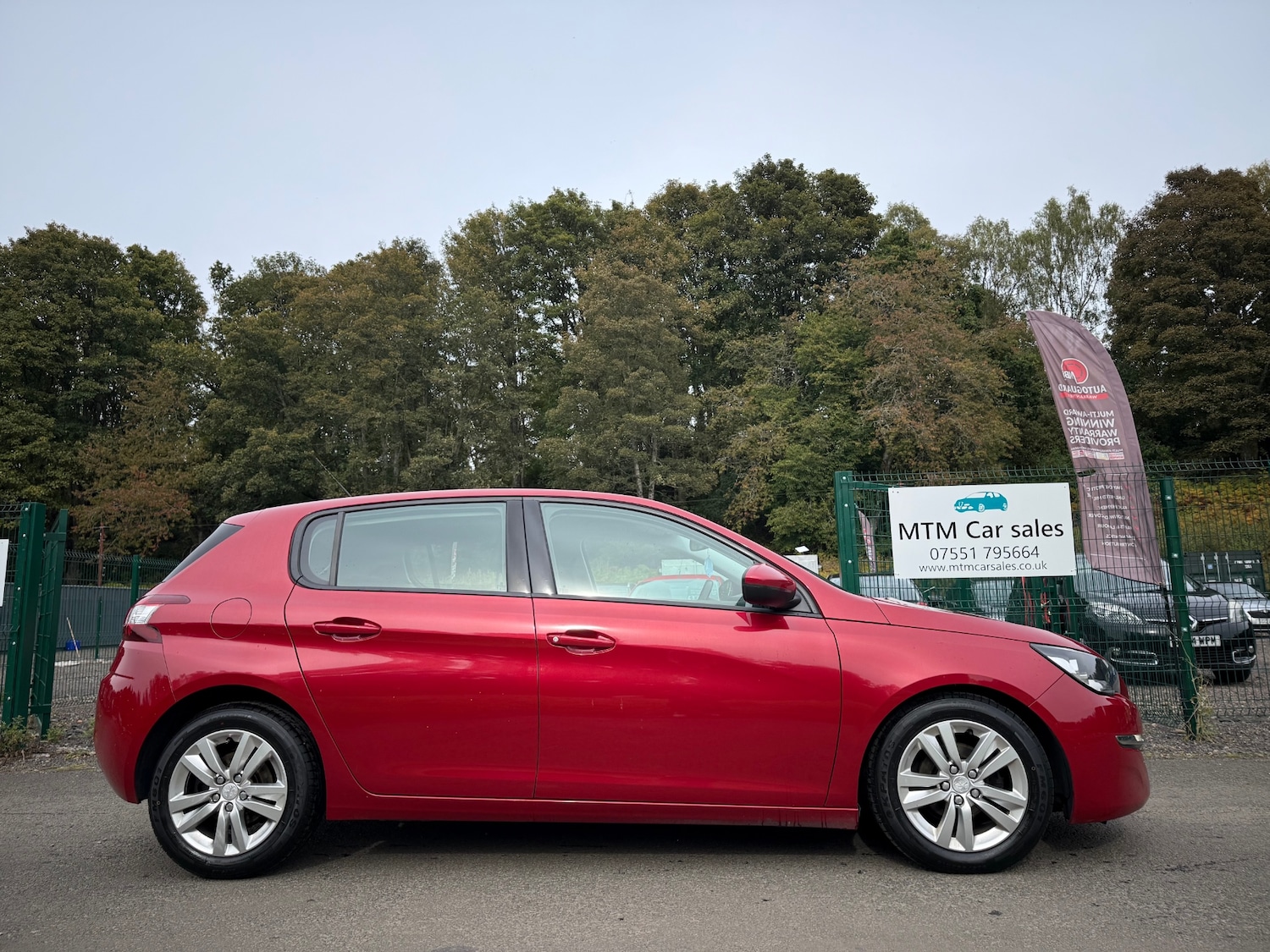 Used Peugeot 308 2015 for sale - 76104033: Photo 4