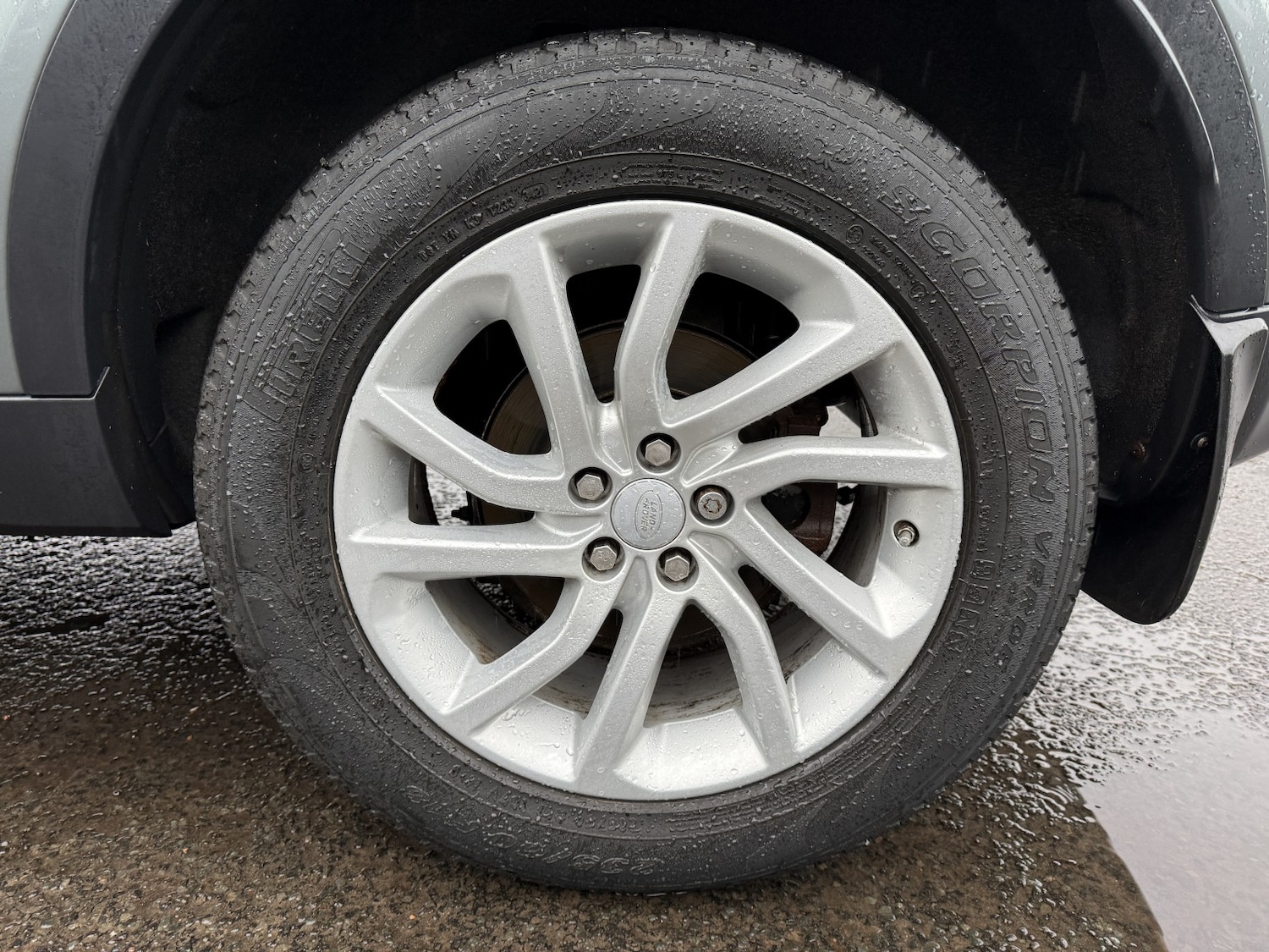 Used Land Rover Discovery Sport 2017 for sale - 77801803: Photo 12