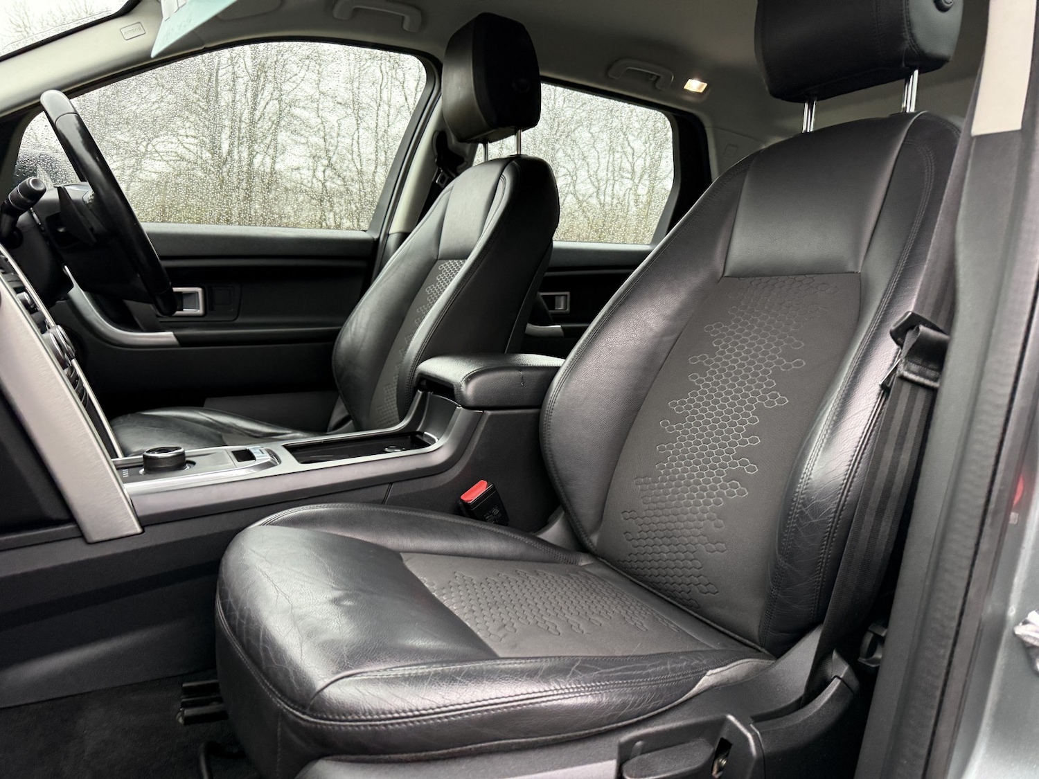 Used Land Rover Discovery Sport 2017 for sale - 77801803: Photo 31