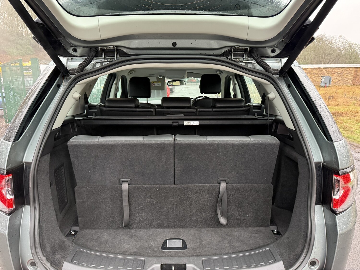 Used Land Rover Discovery Sport 2017 for sale - 77801803: Photo 45