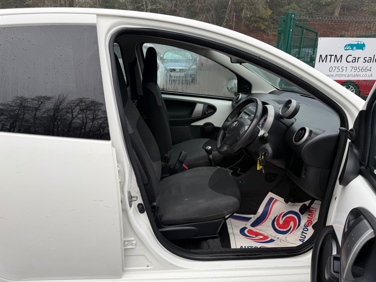 Used Toyota AYGO 2012 for sale - 76765075: Photo 14