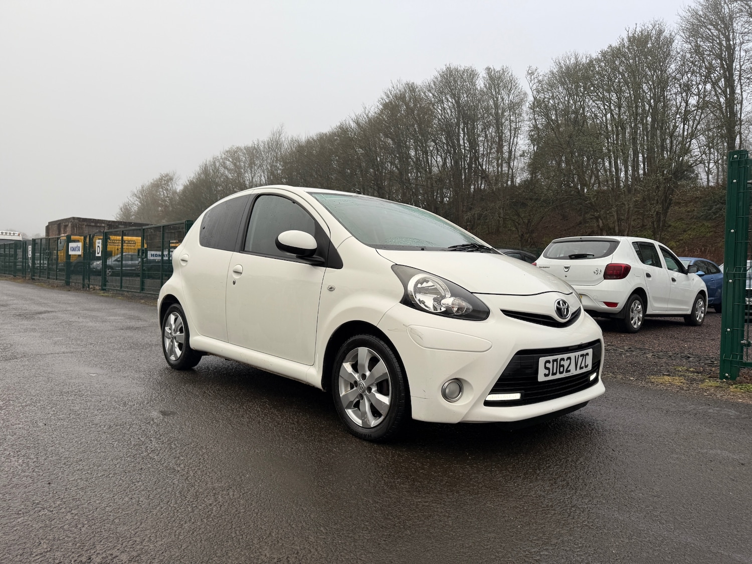 Used Toyota AYGO 2012 for sale - 76765075: Photo 3