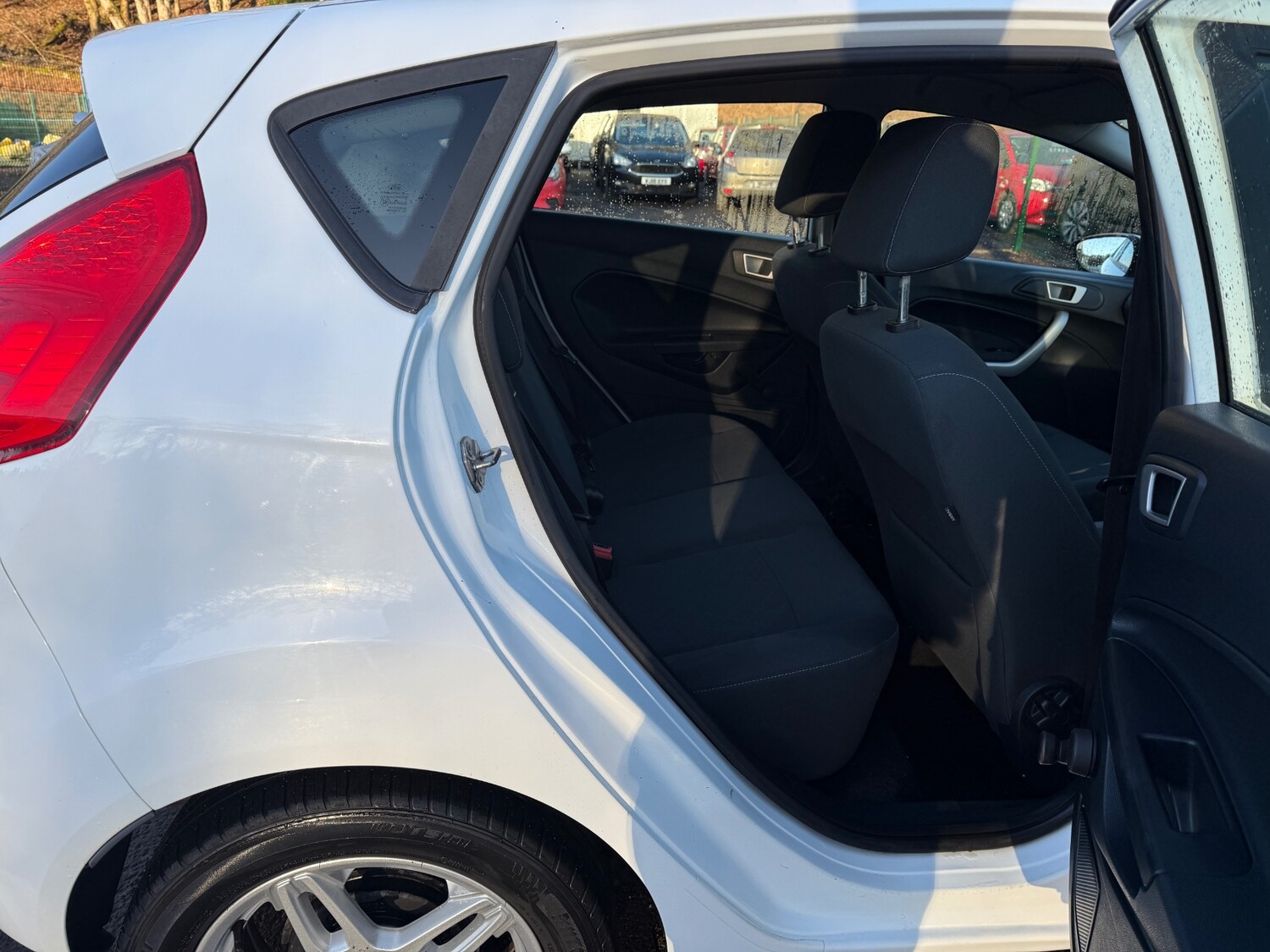 Used Ford Fiesta 2012 for sale - 77187090: Photo 34