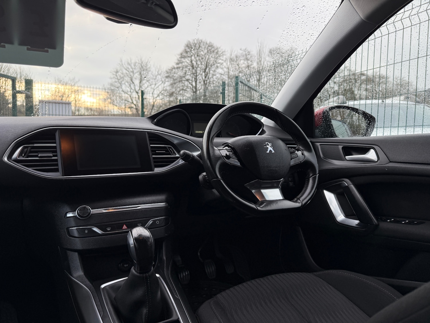 Used Peugeot 308 2014 for sale - 77264213: Photo 16