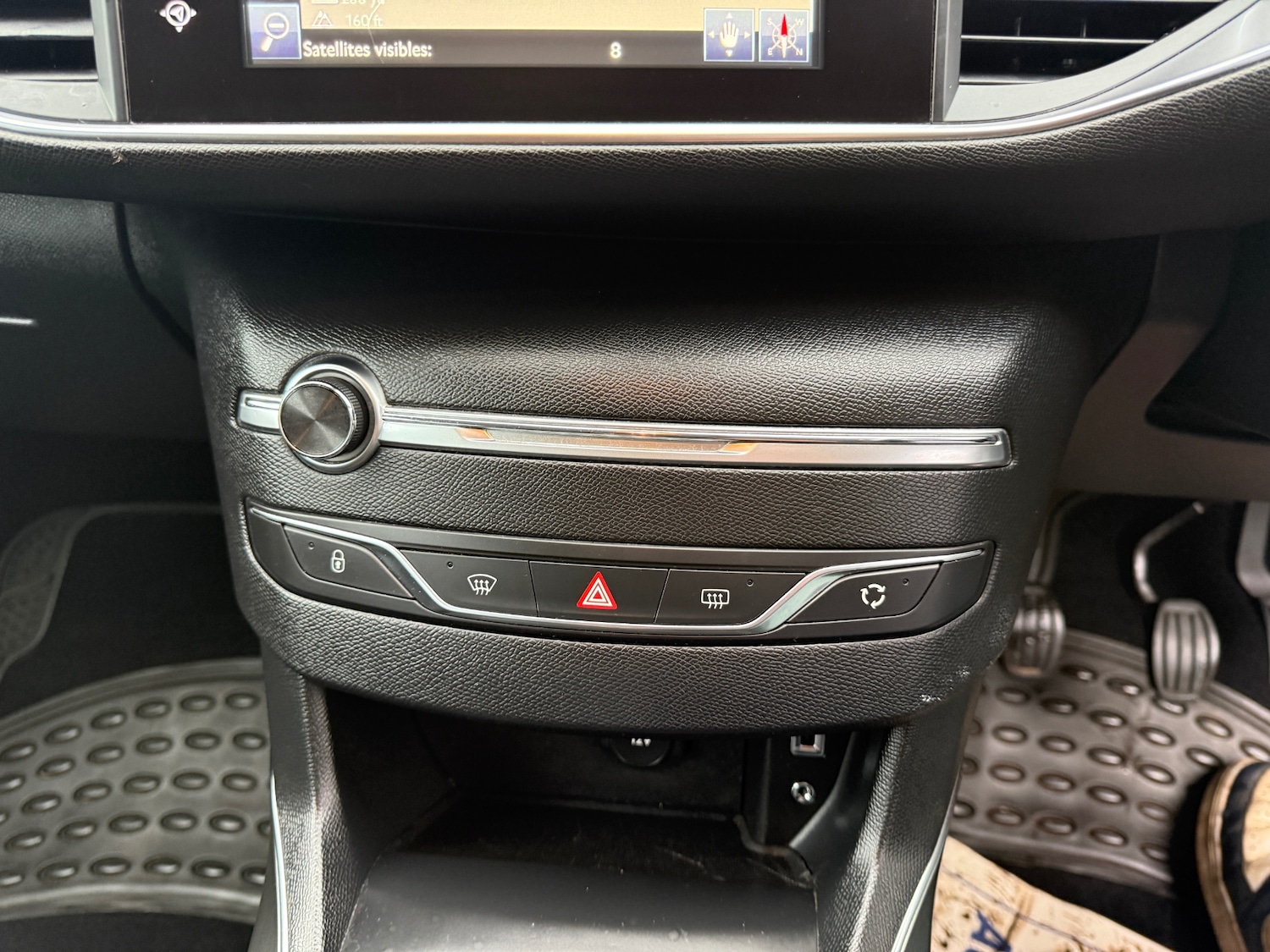 Used Peugeot 308 2014 for sale - 77264213: Photo 25