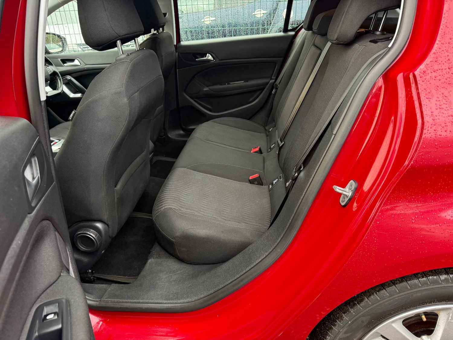 Used Peugeot 308 2014 for sale - 77264213: Photo 31