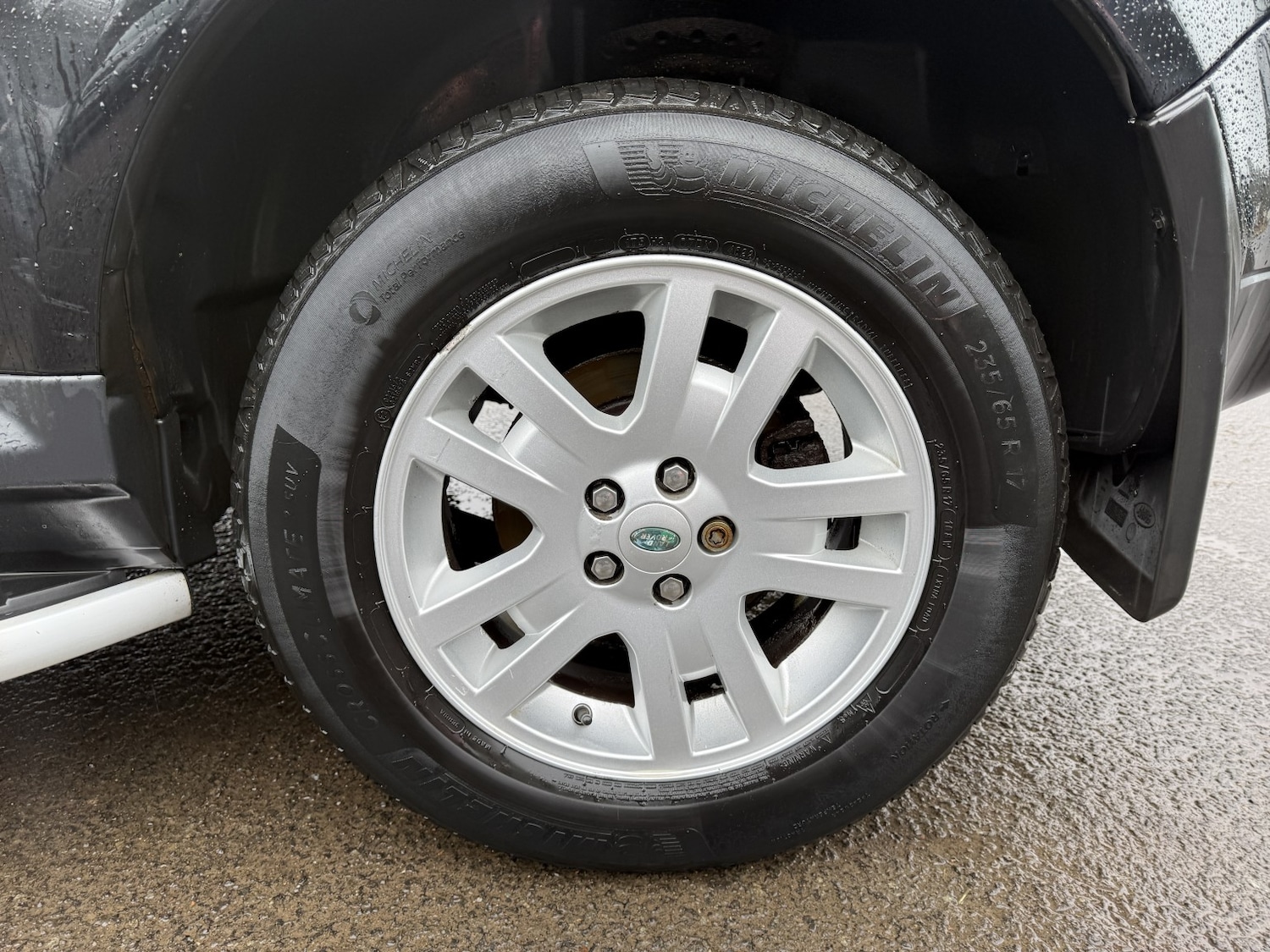 Used Land Rover Freelander 2010 for sale - 77801790: Photo 11