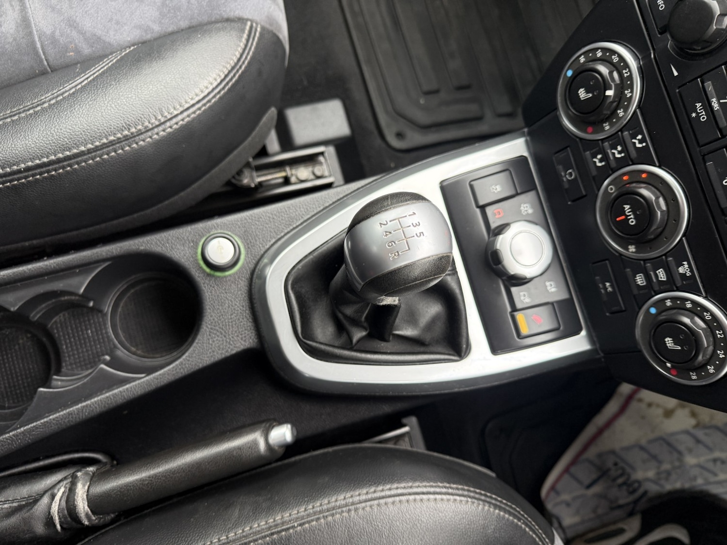 Used Land Rover Freelander 2010 for sale - 77801790: Photo 25