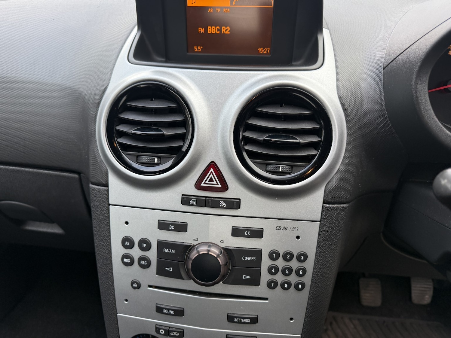 Used Vauxhall Corsa 2011 for sale - 77801779: Photo 24