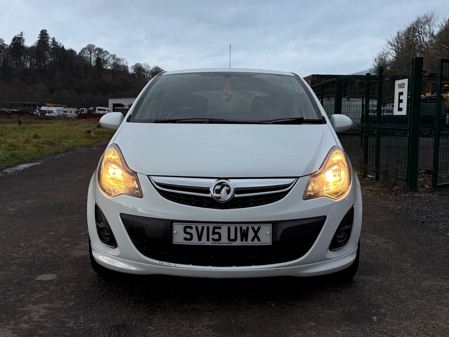 Used Vauxhall Corsa 2015 for sale - 76908133: Photo 2