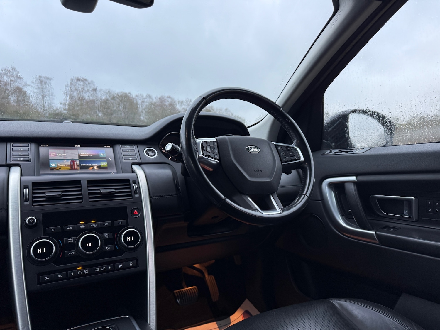 Used Land Rover Discovery Sport 2017 for sale - 77319936: Photo 16