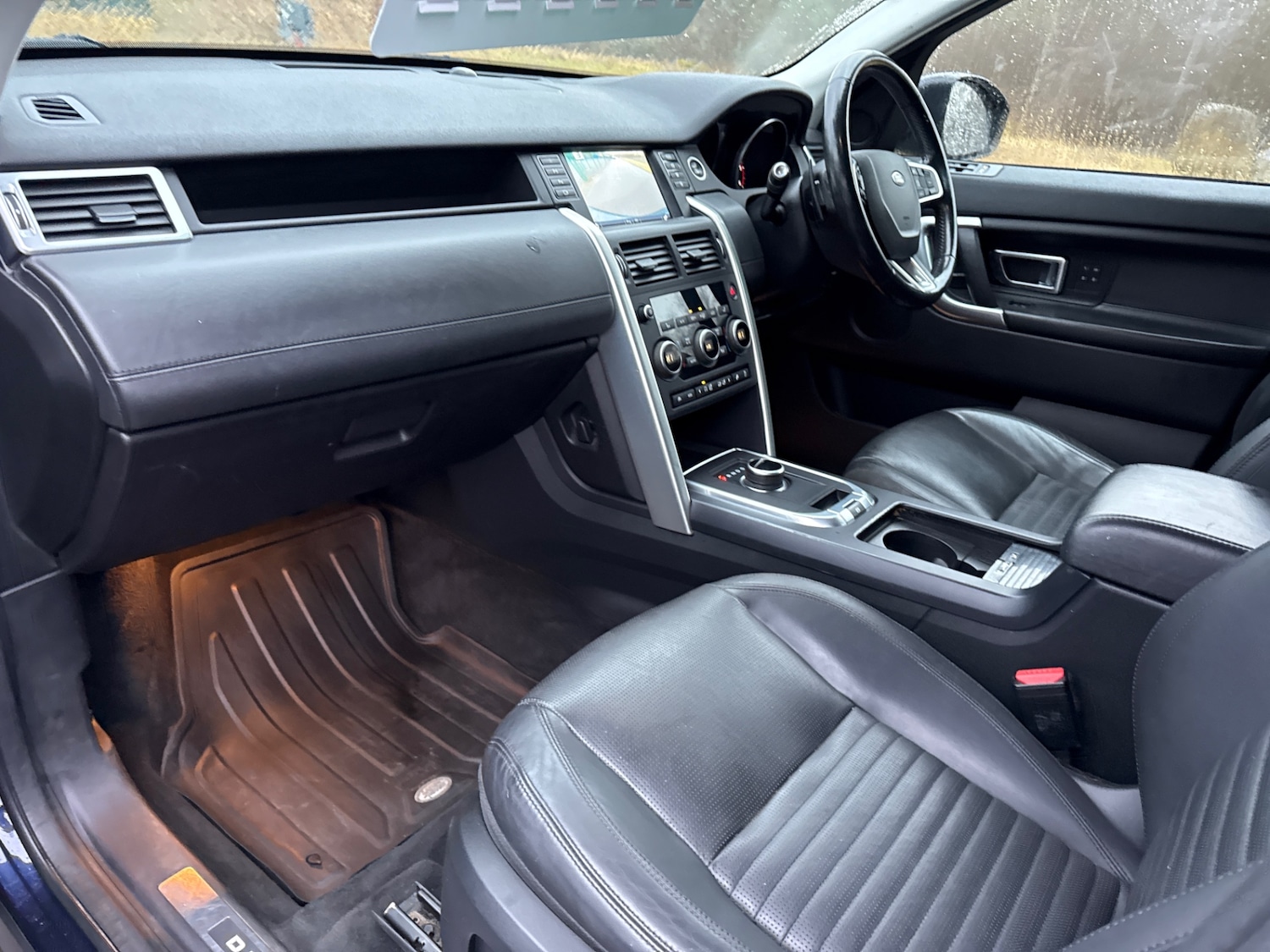 Used Land Rover Discovery Sport 2017 for sale - 77319936: Photo 31