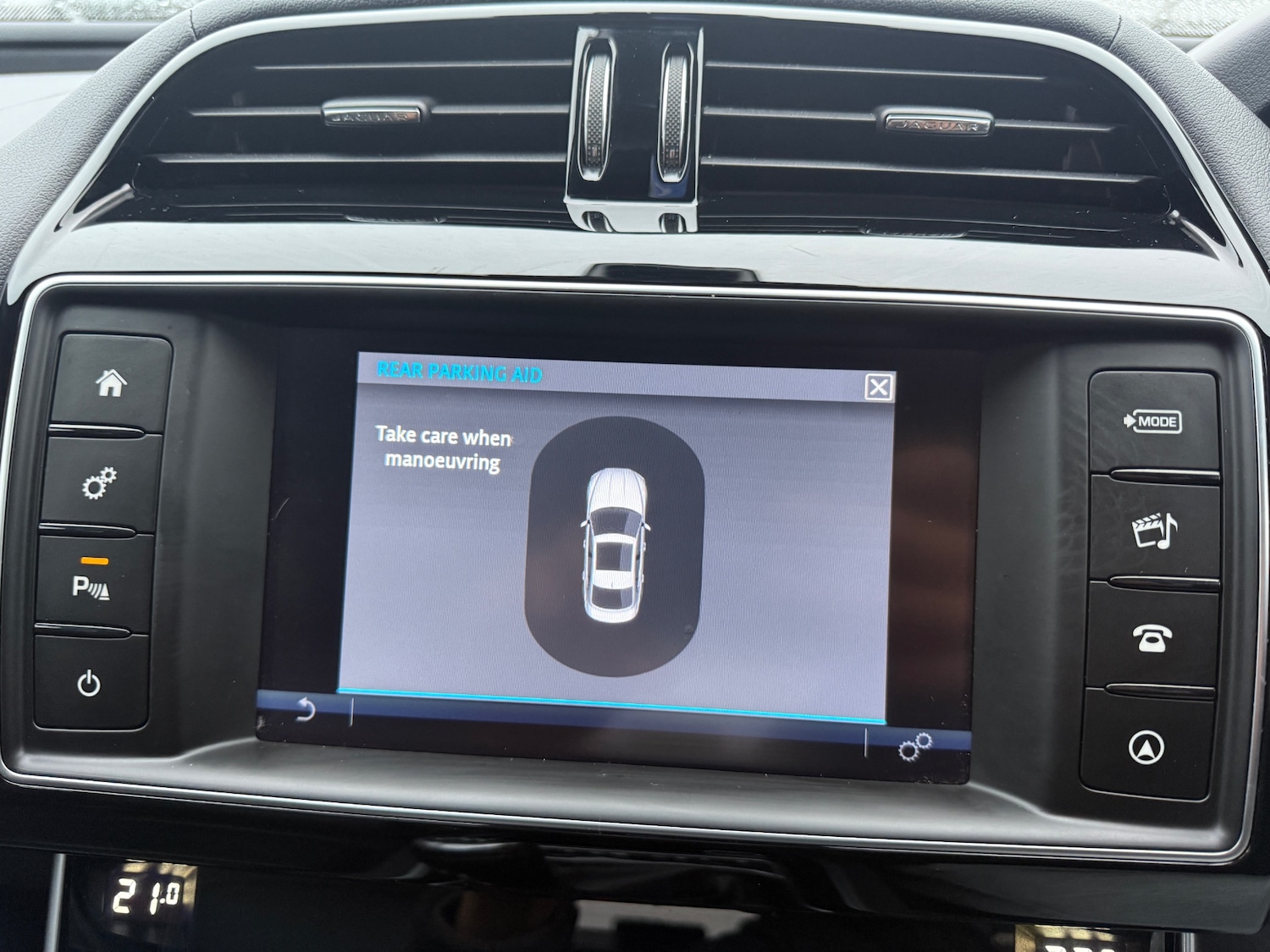 Used Jaguar XE 2017 for sale - 77039198: Photo 25