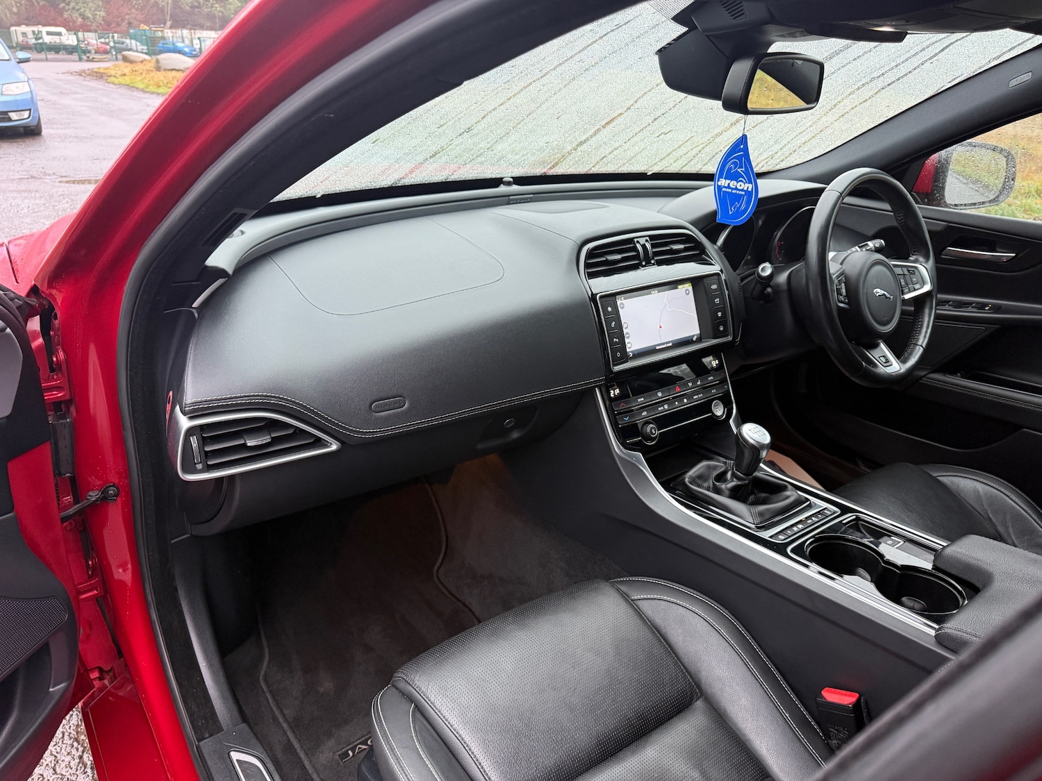 Used Jaguar XE 2017 for sale - 77039198: Photo 30