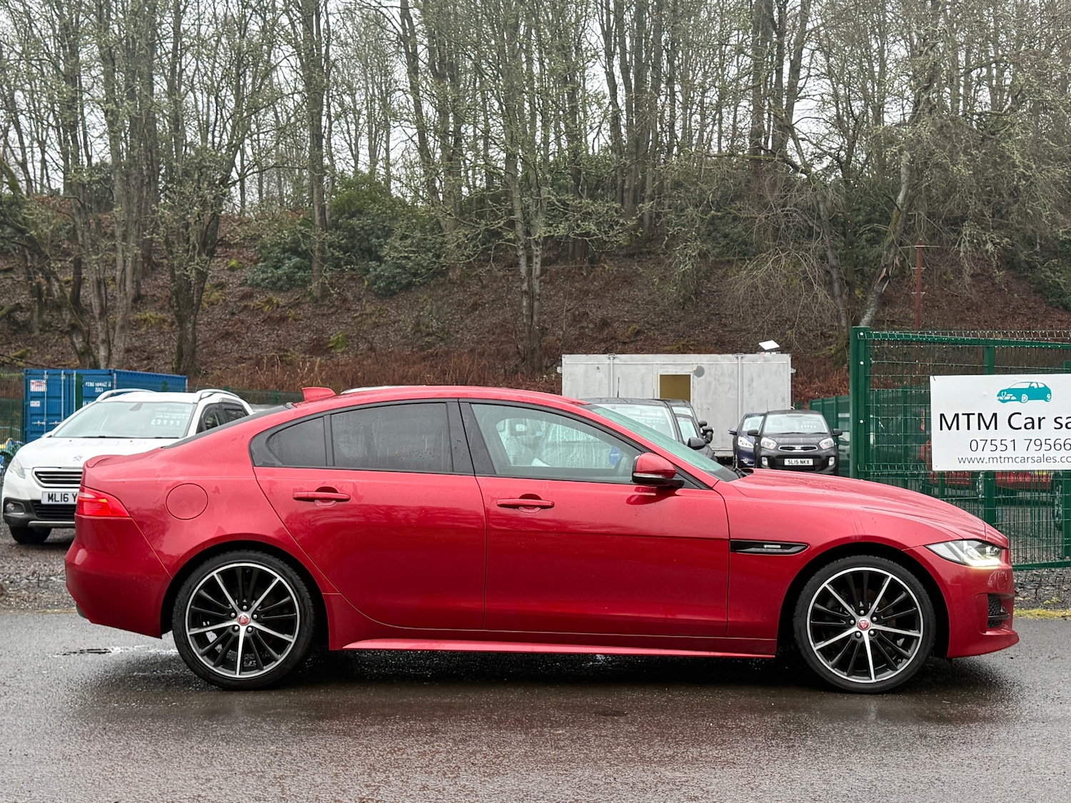 Used Jaguar XE 2017 for sale - 77039198: Photo 4