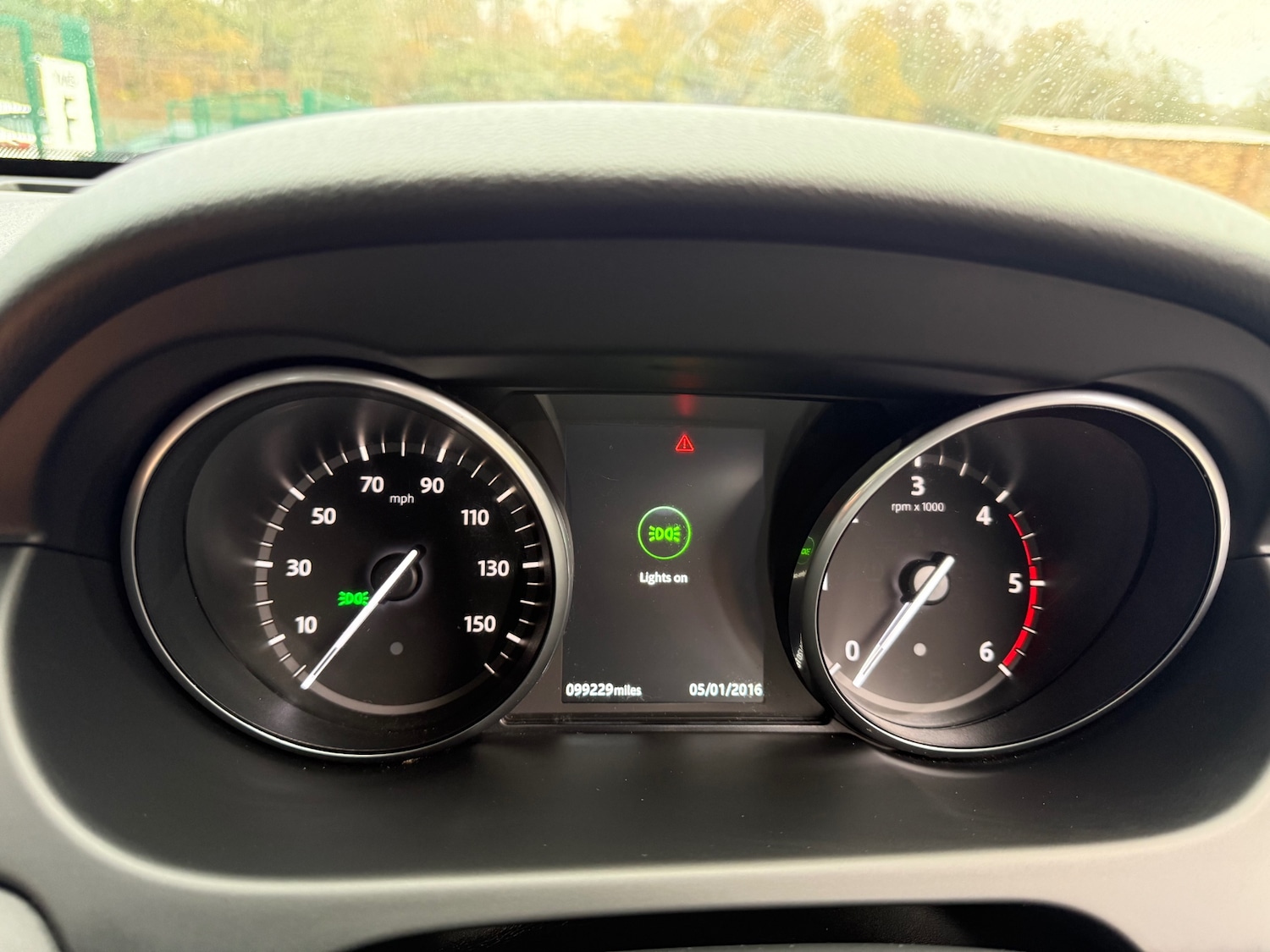 Used Land Rover Discovery Sport 2017 for sale - 76853426: Photo 16