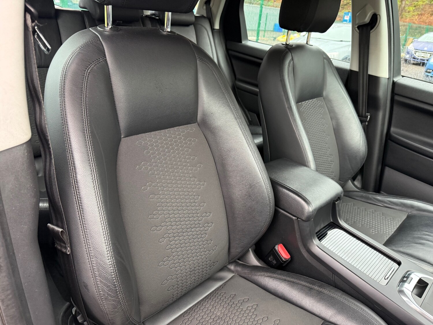 Used Land Rover Discovery Sport 2017 for sale - 76853426: Photo 24