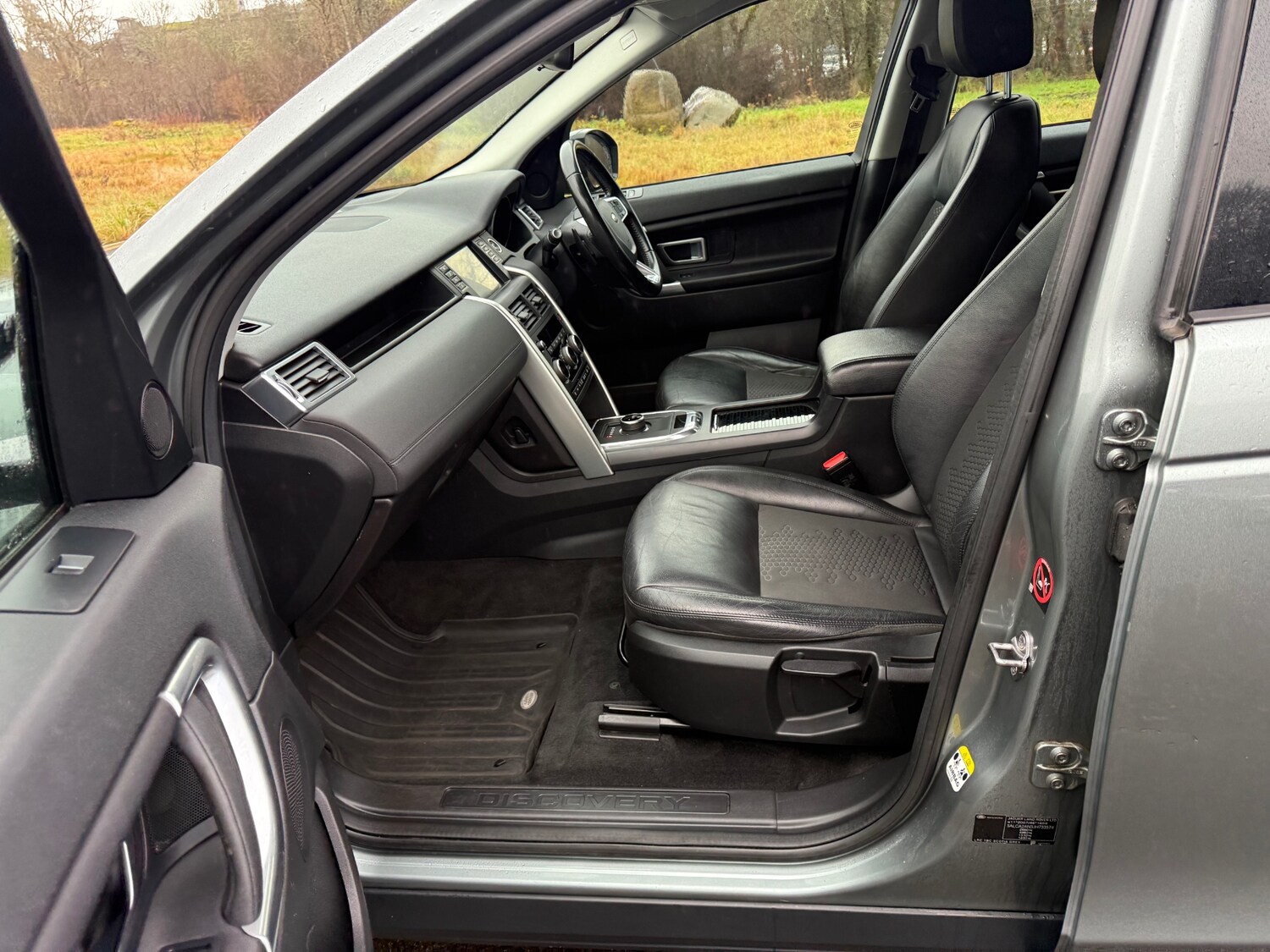 Used Land Rover Discovery Sport 2017 for sale - 76853426: Photo 29