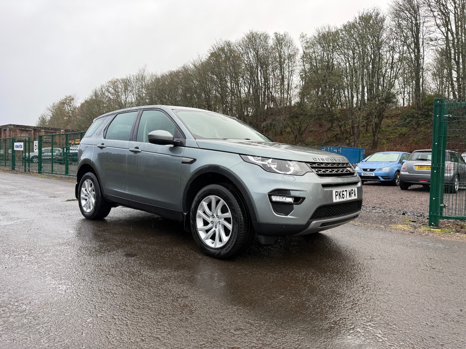 Used Land Rover Discovery Sport 2017 for sale - 76853426: Photo 3
