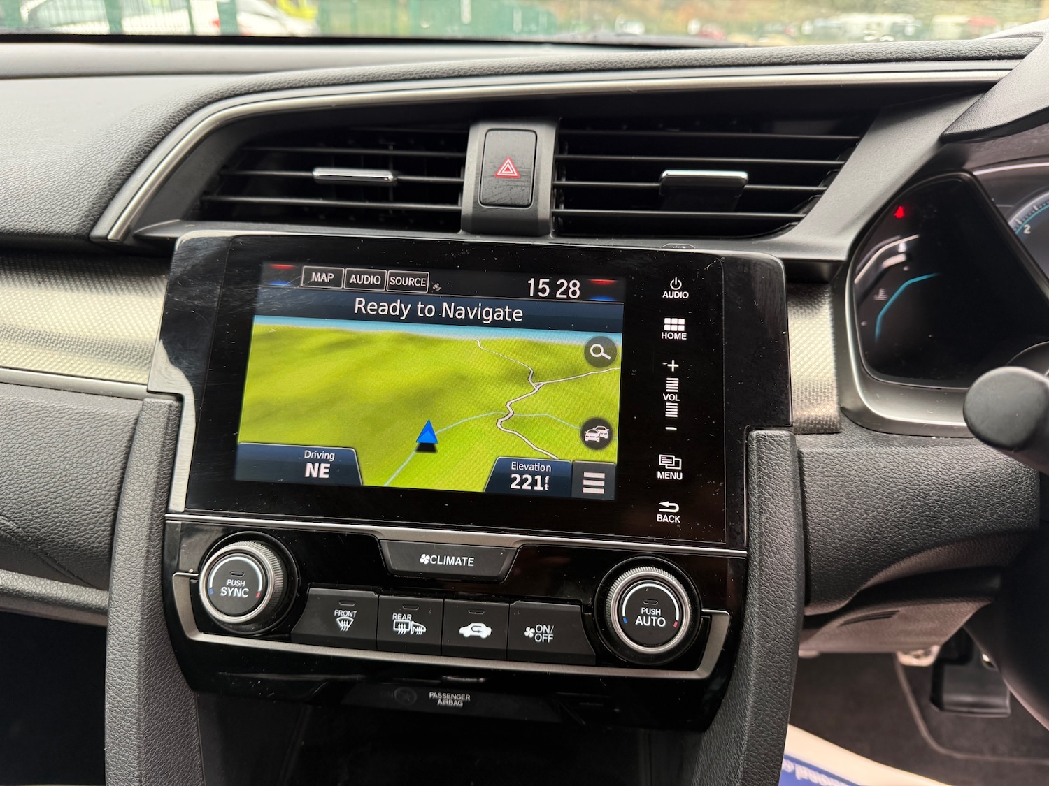 Used Honda Civic 2018 for sale - 76174023: Photo 18
