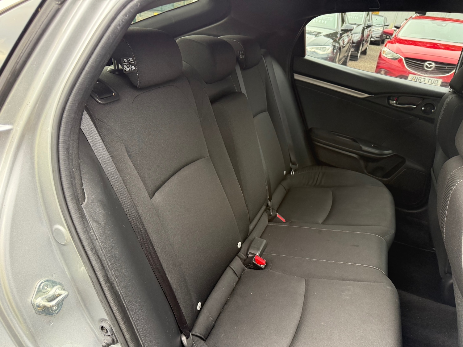 Used Honda Civic 2018 for sale - 76174023: Photo 25