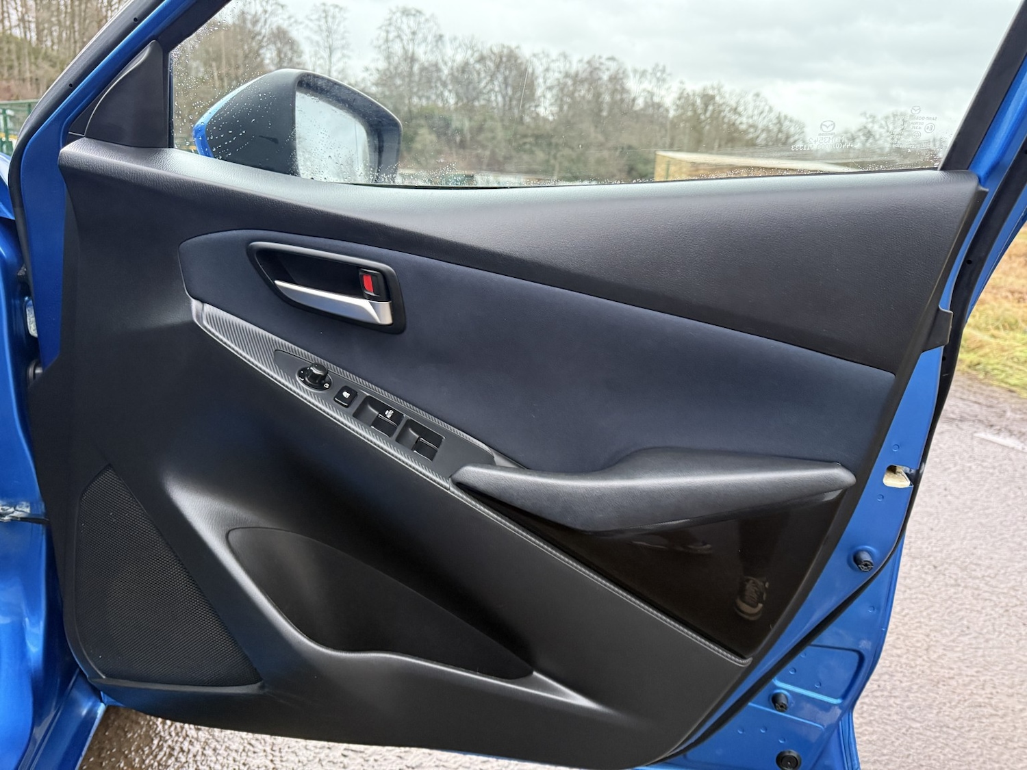 Used Mazda Mazda2 2015 for sale - 77801808: Photo 18