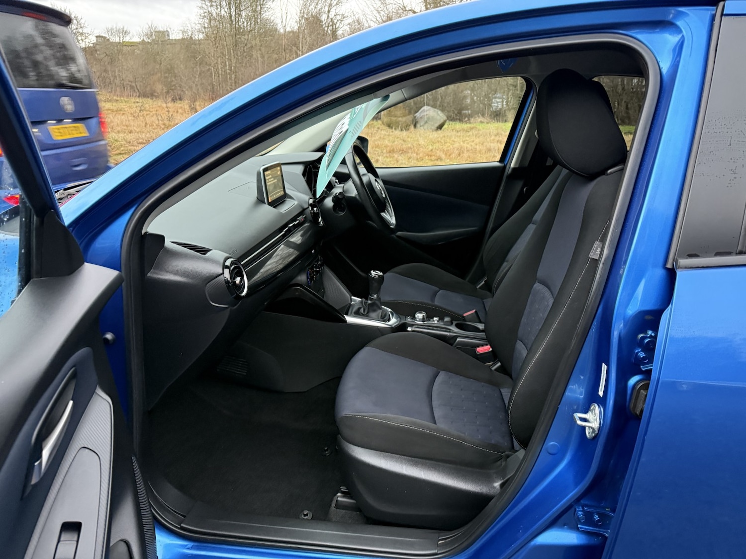 Used Mazda Mazda2 2015 for sale - 77801808: Photo 28