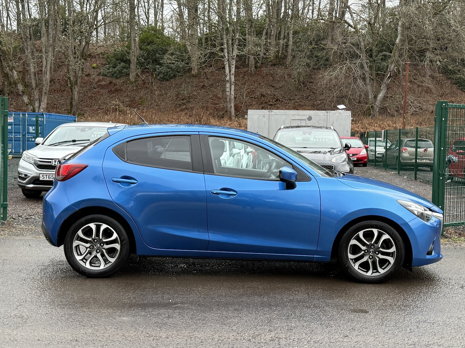 Used Mazda Mazda2 2015 for sale - 77801808: Photo 4