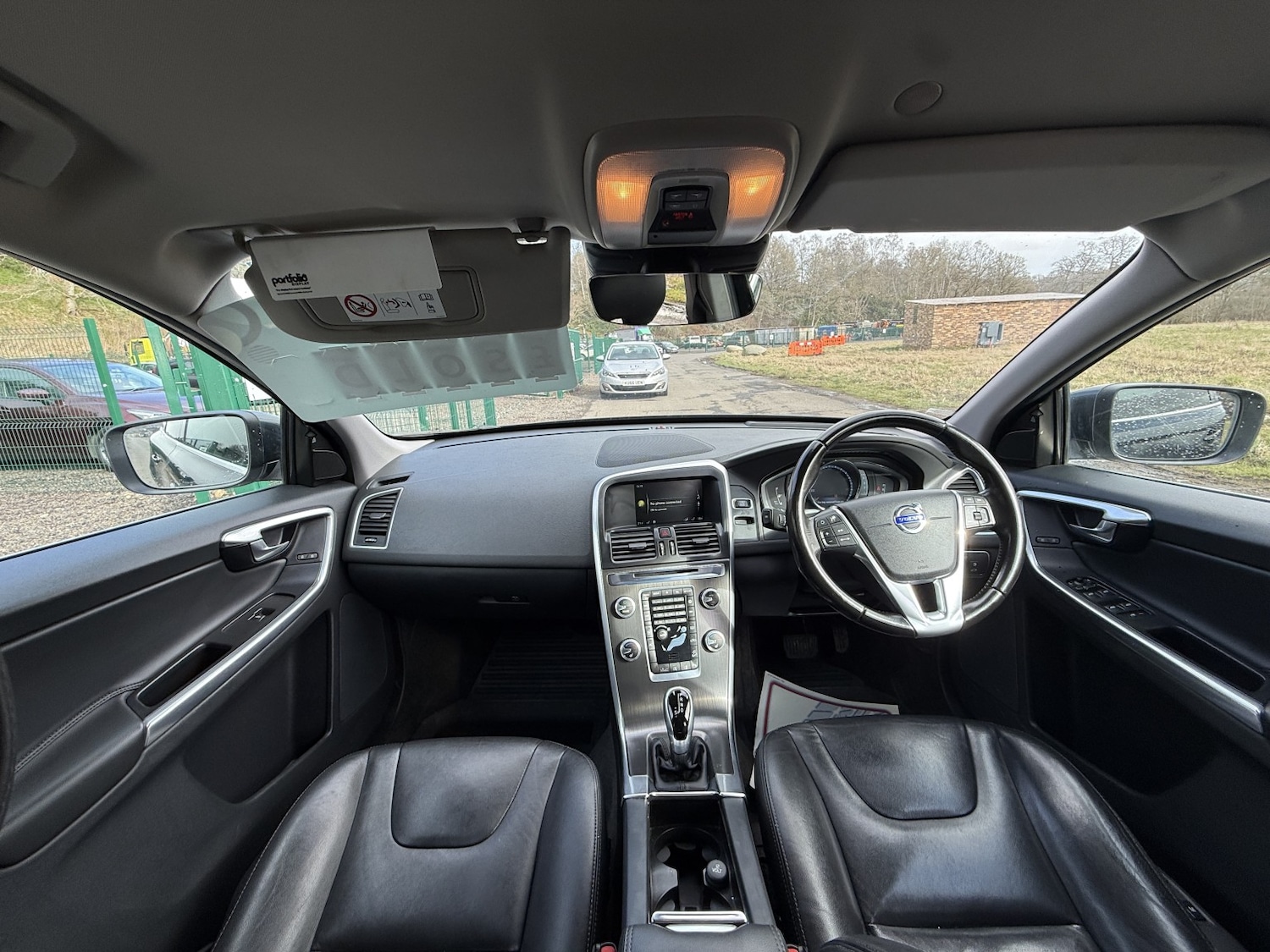 Used Volvo XC60 2015 for sale - 78062227: Photo 16