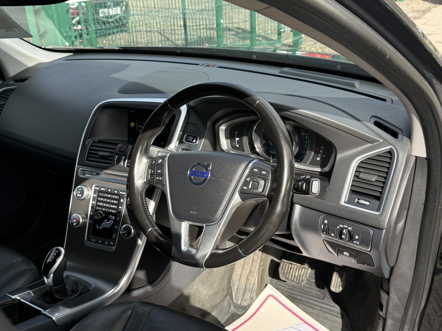 Used Volvo XC60 2015 for sale - 78062227: Photo 21