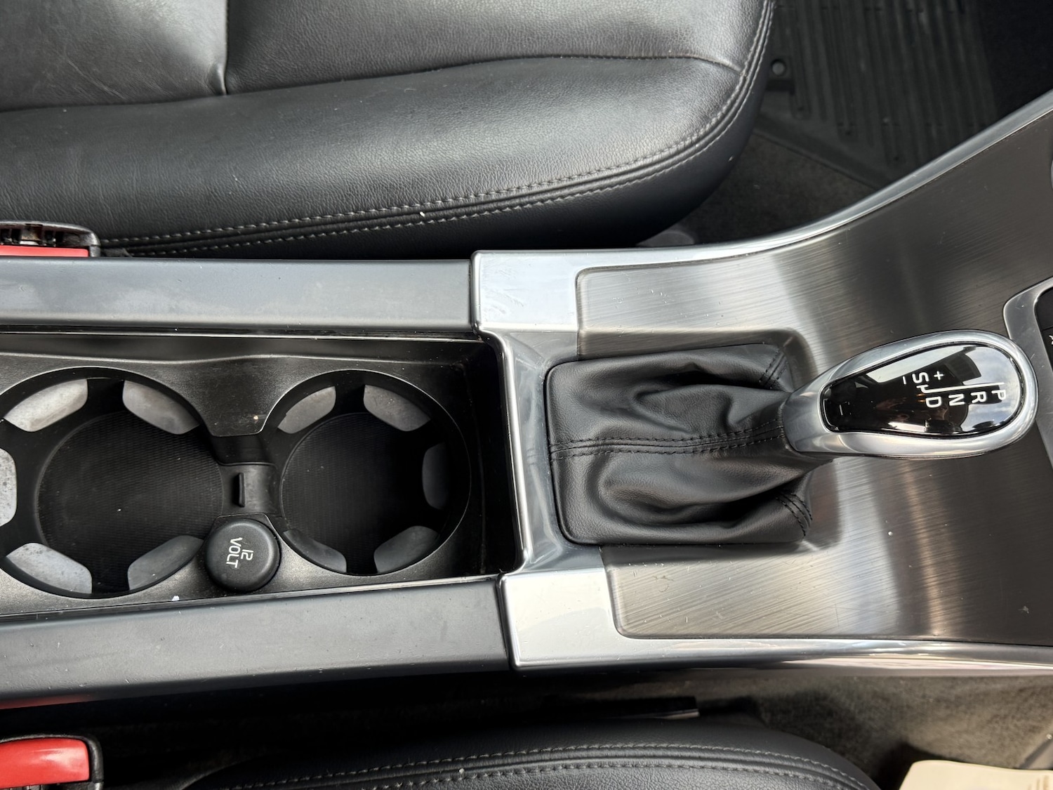 Used Volvo XC60 2015 for sale - 78062227: Photo 28