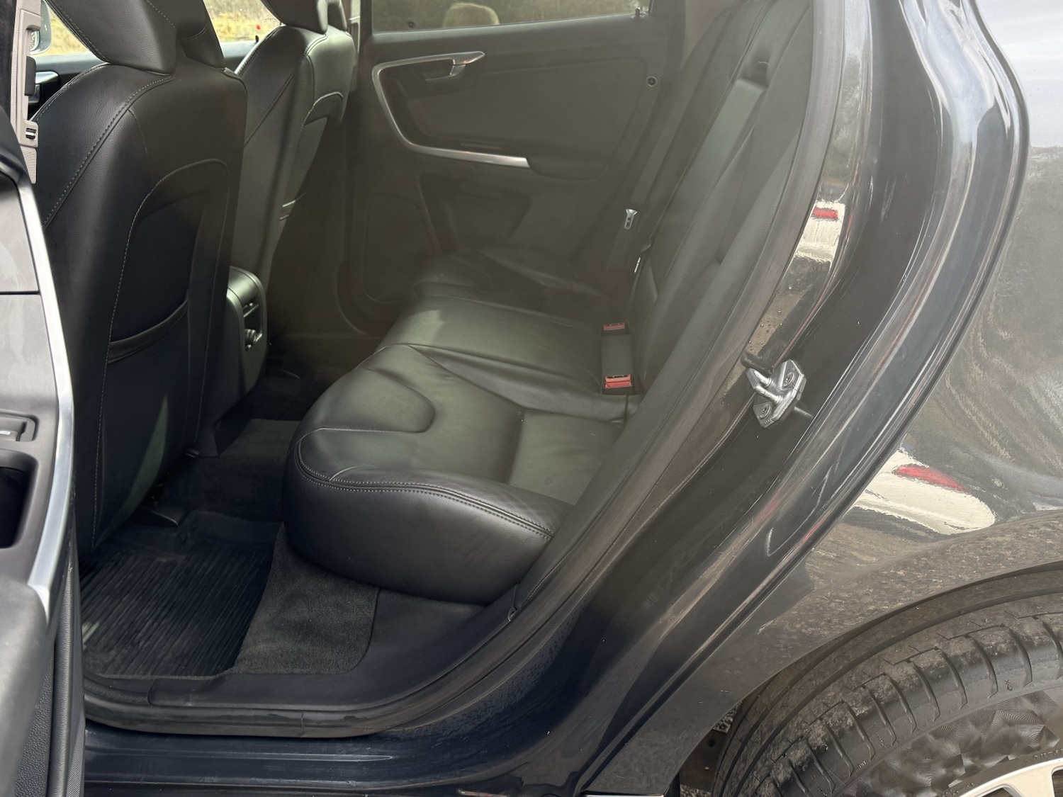 Used Volvo XC60 2015 for sale - 78062227: Photo 32