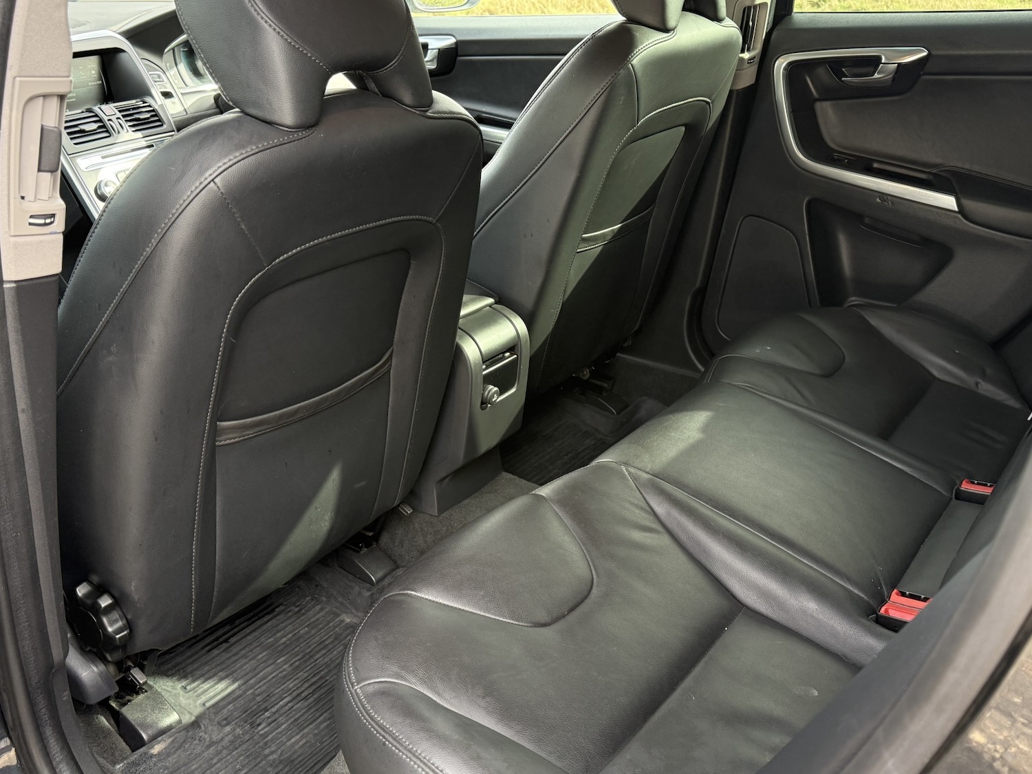 Used Volvo XC60 2015 for sale - 78062227: Photo 34