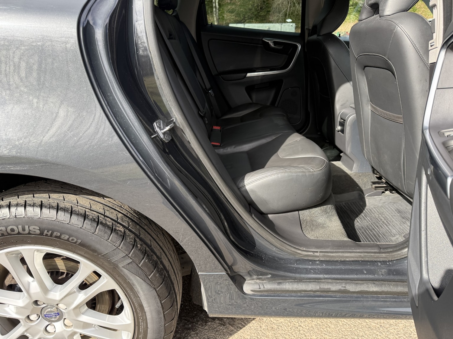 Used Volvo XC60 2015 for sale - 78062227: Photo 36