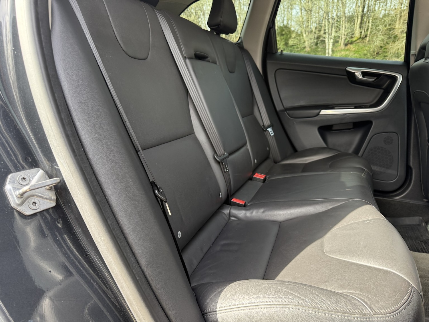 Used Volvo XC60 2015 for sale - 78062227: Photo 38