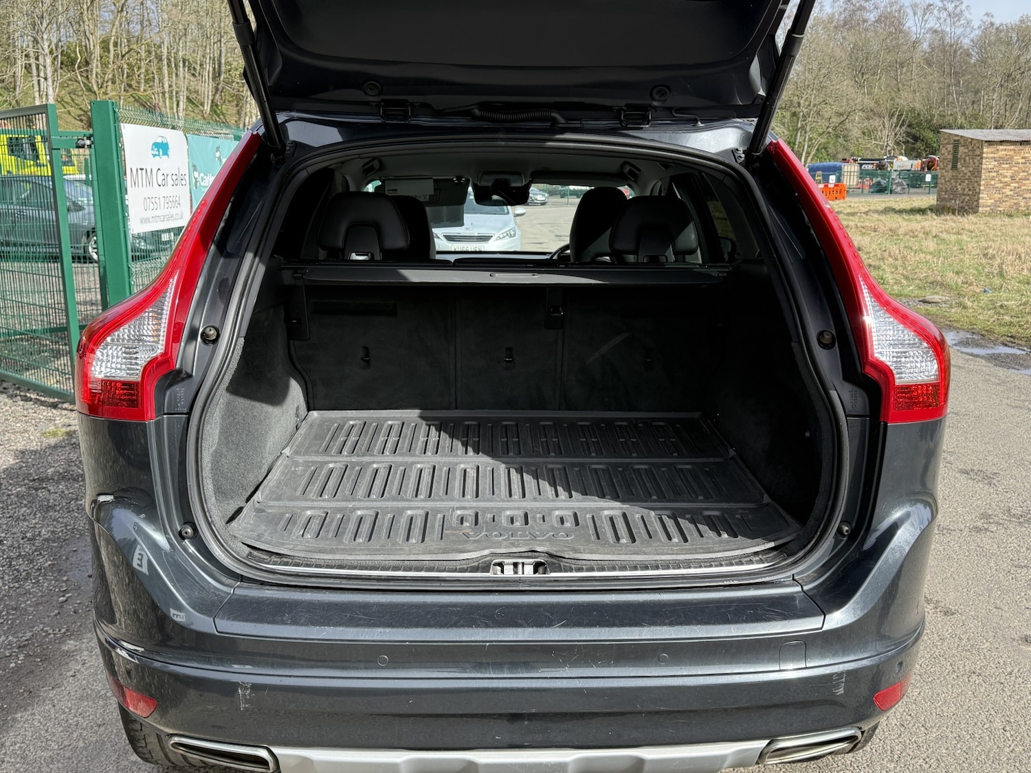 Used Volvo XC60 2015 for sale - 78062227: Photo 39