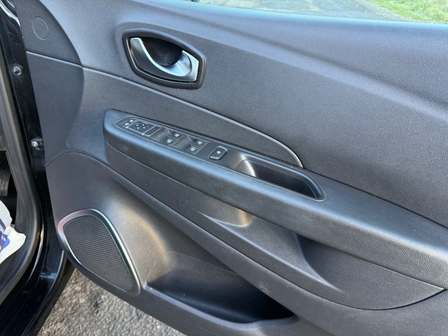 Used Renault Captur 2017 for sale - 76626746: Photo 15