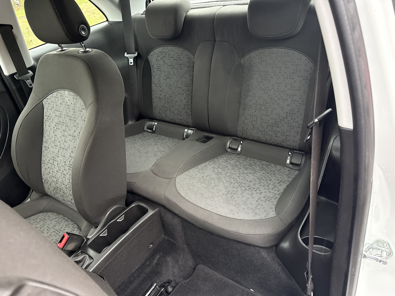 Used Vauxhall ADAM 2014 for sale - 77921283: Photo 31