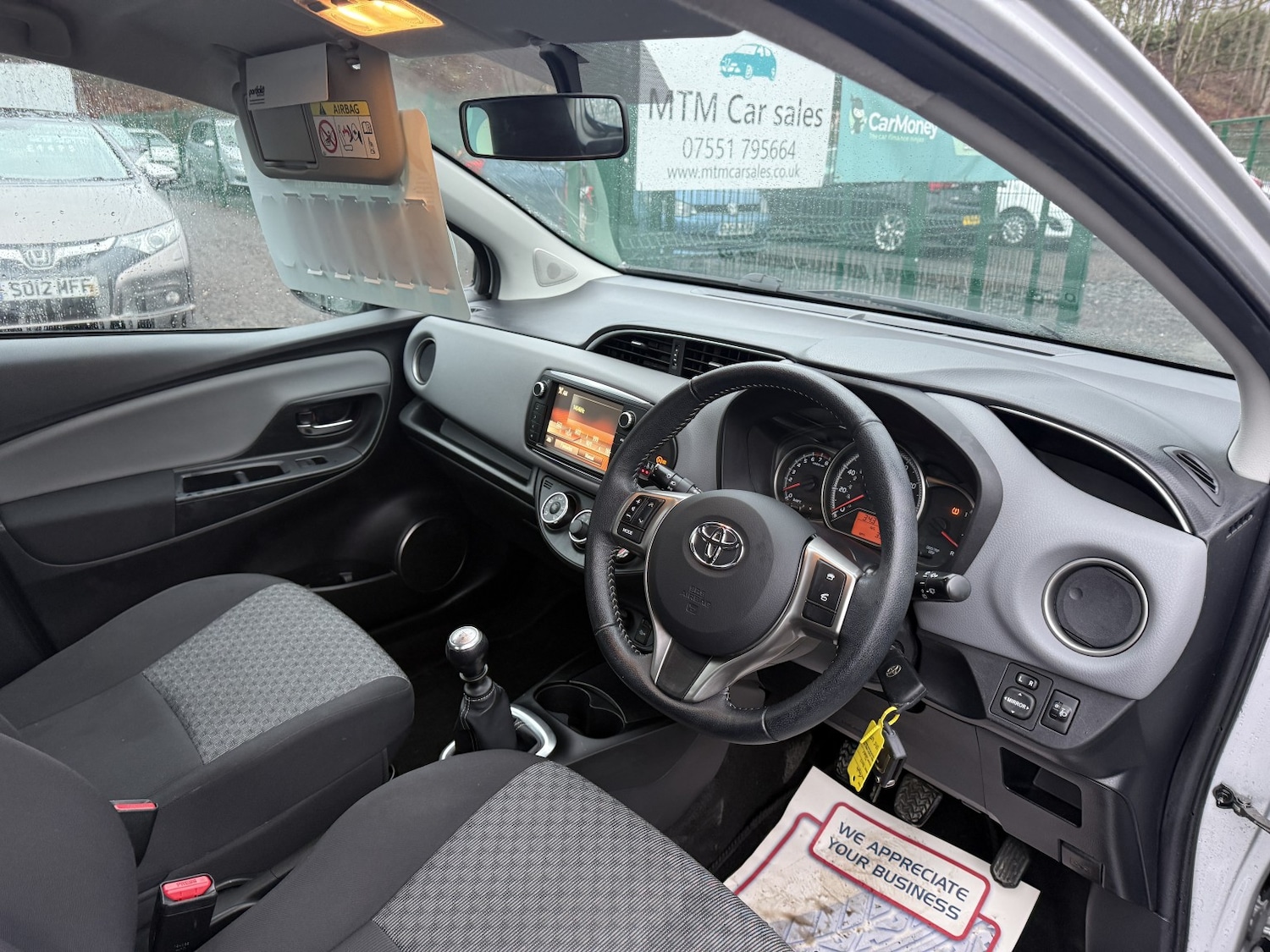 Used Toyota Yaris 2015 for sale - 77801798: Photo 20