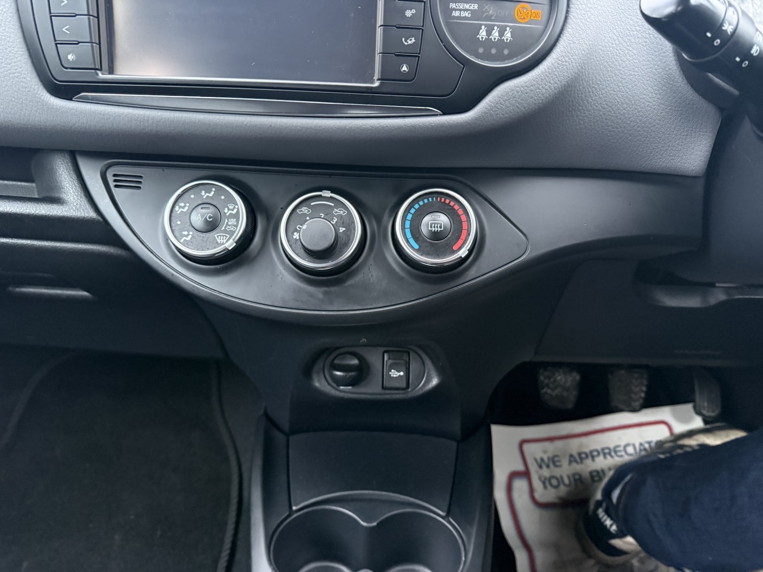 Used Toyota Yaris 2015 for sale - 77801798: Photo 26