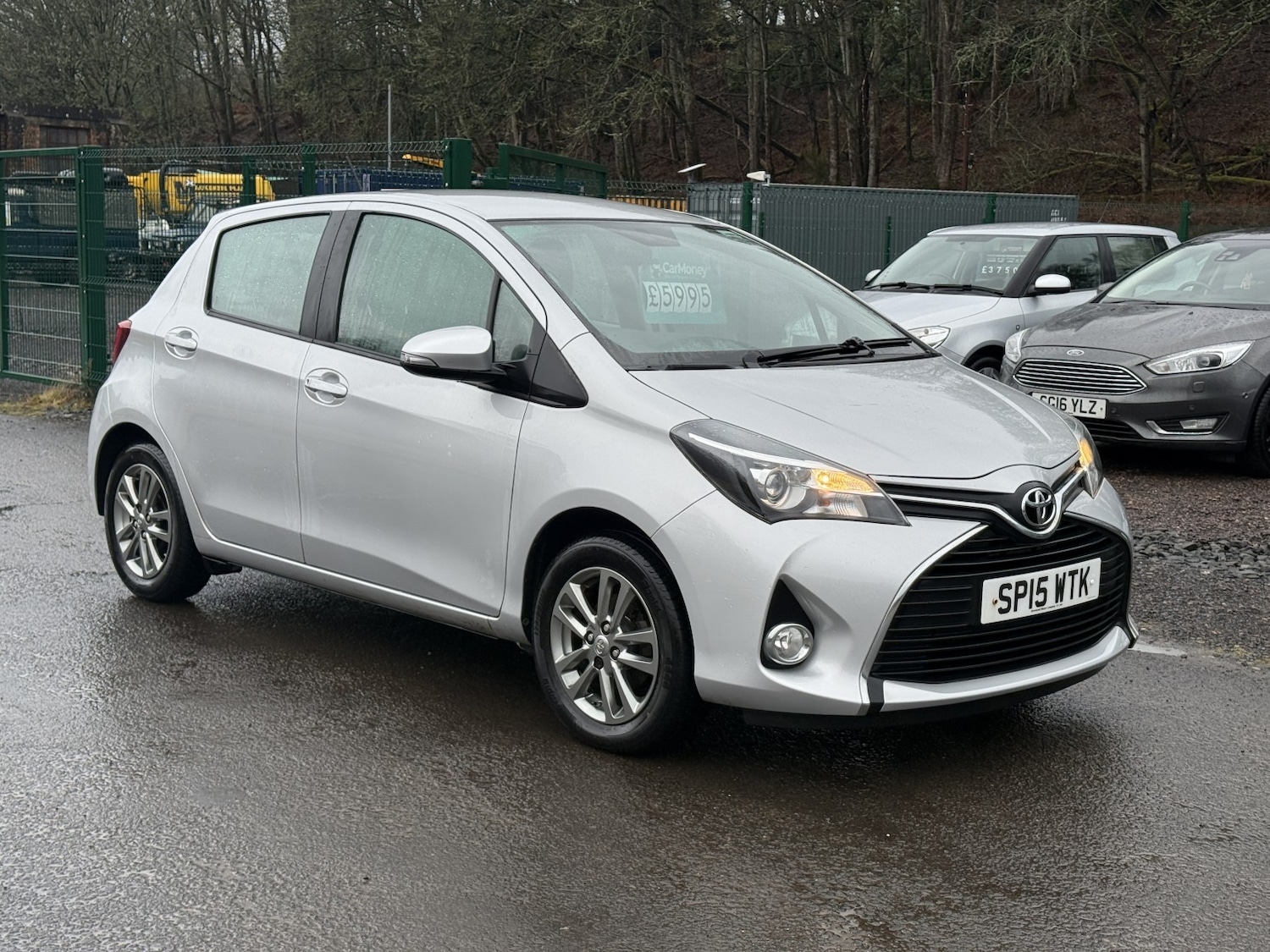 Used Toyota Yaris 2015 for sale - 77801798: Photo 3