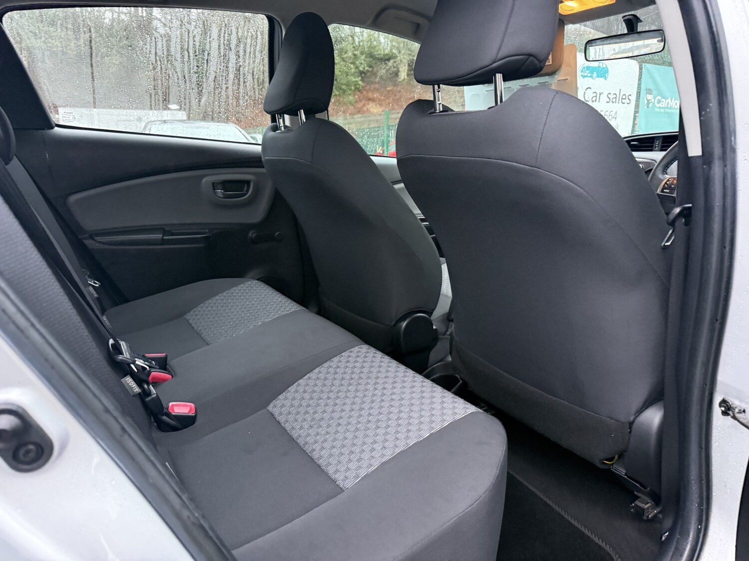 Used Toyota Yaris 2015 for sale - 77801798: Photo 36