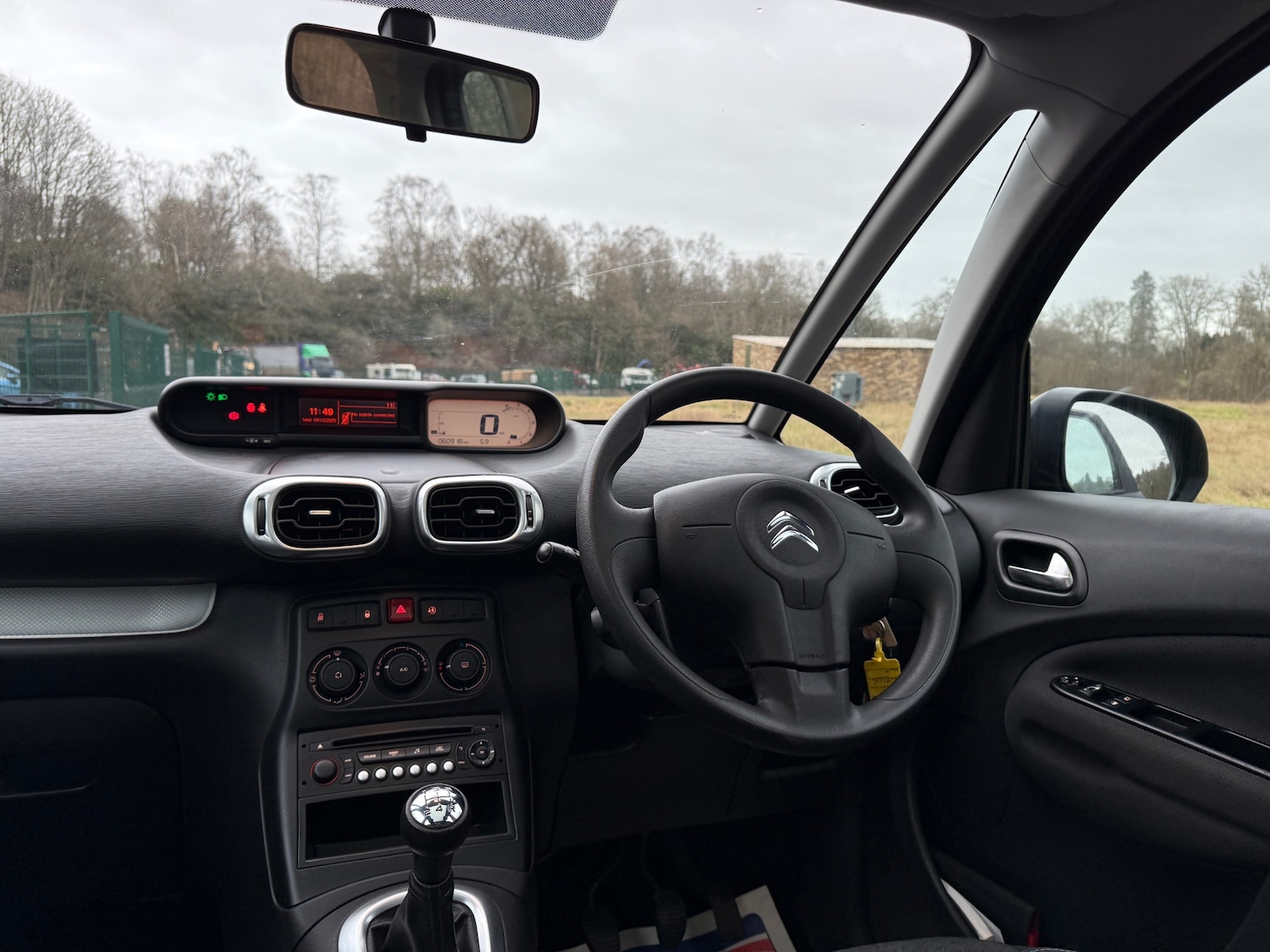 Used Citroen C3 Picasso 2014 for sale - 76905180: Photo 16