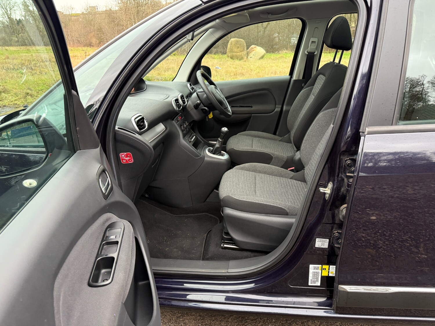 Used Citroen C3 Picasso 2014 for sale - 76905180: Photo 26