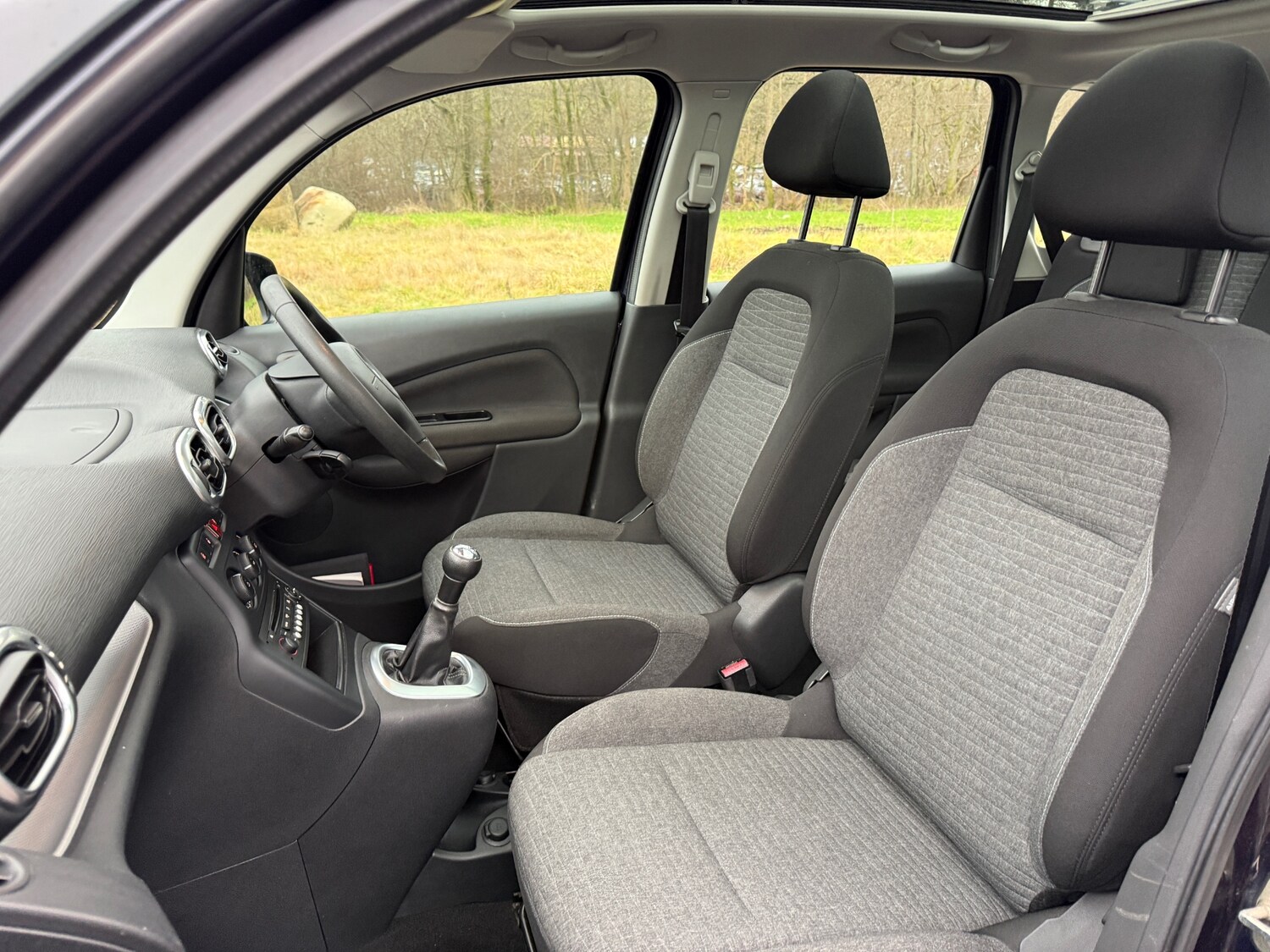 Used Citroen C3 Picasso 2014 for sale - 76905180: Photo 27