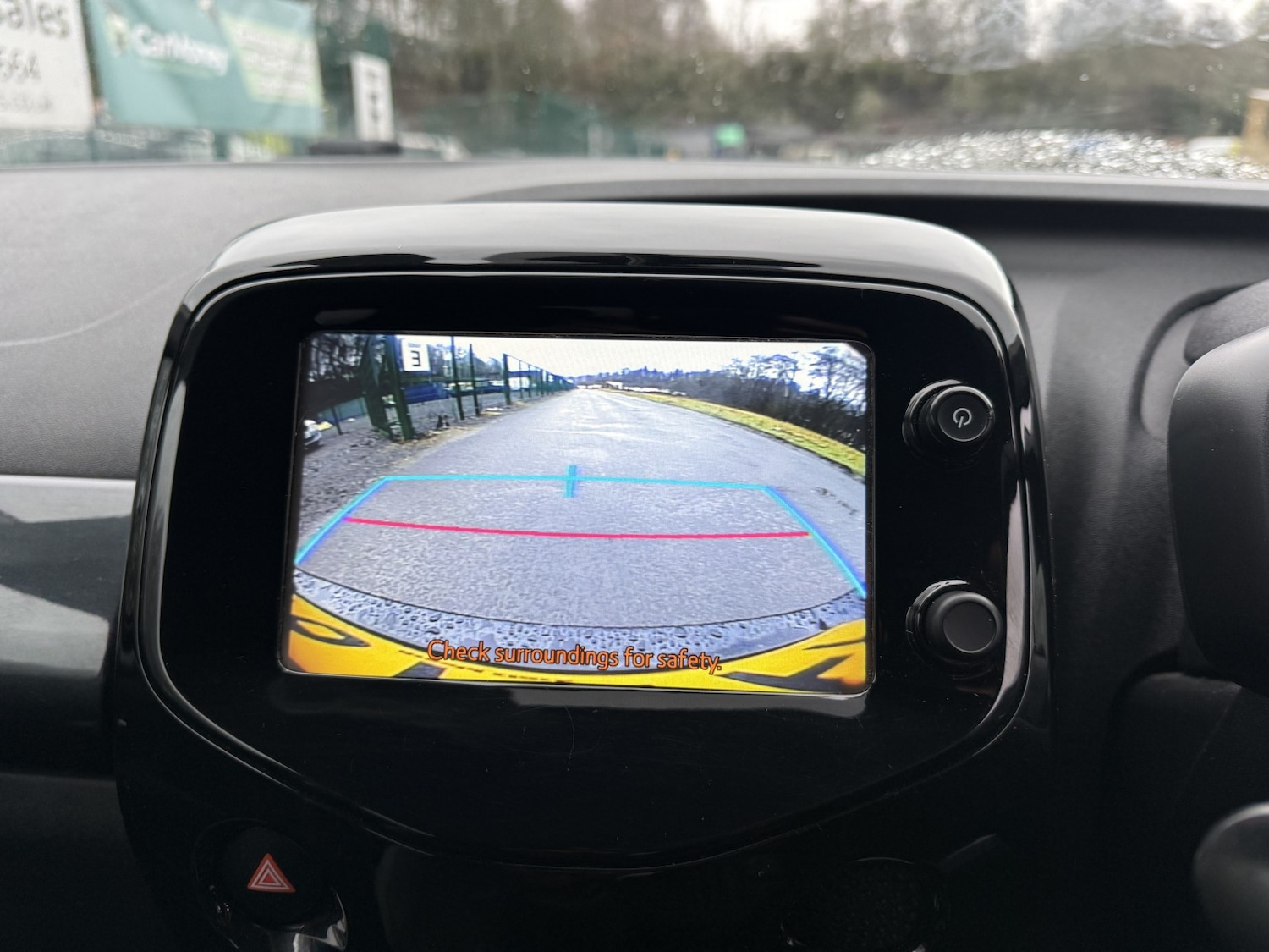 Used Toyota AYGO 2017 for sale - 77801801: Photo 25