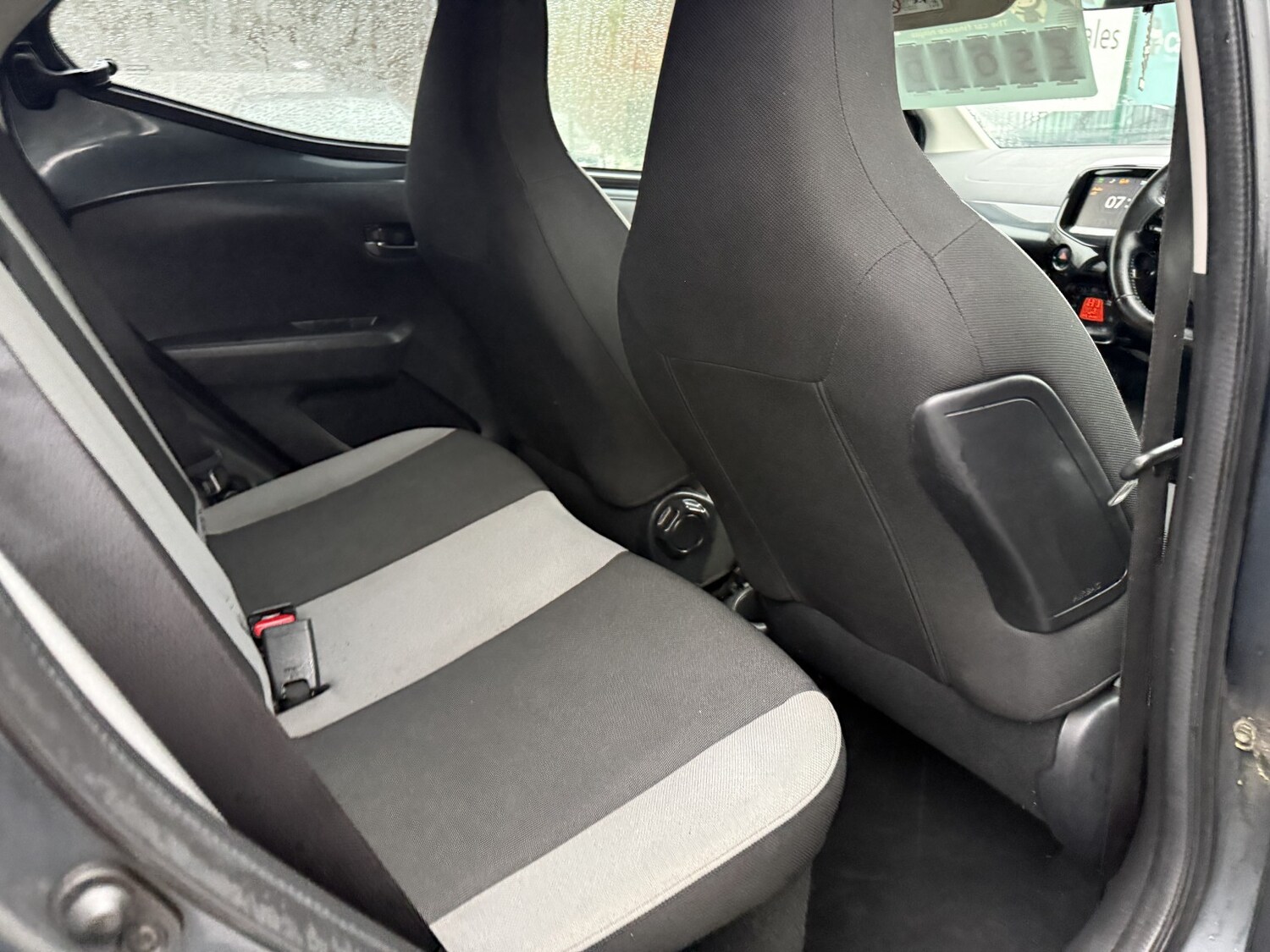 Used Toyota AYGO 2017 for sale - 77801801: Photo 27