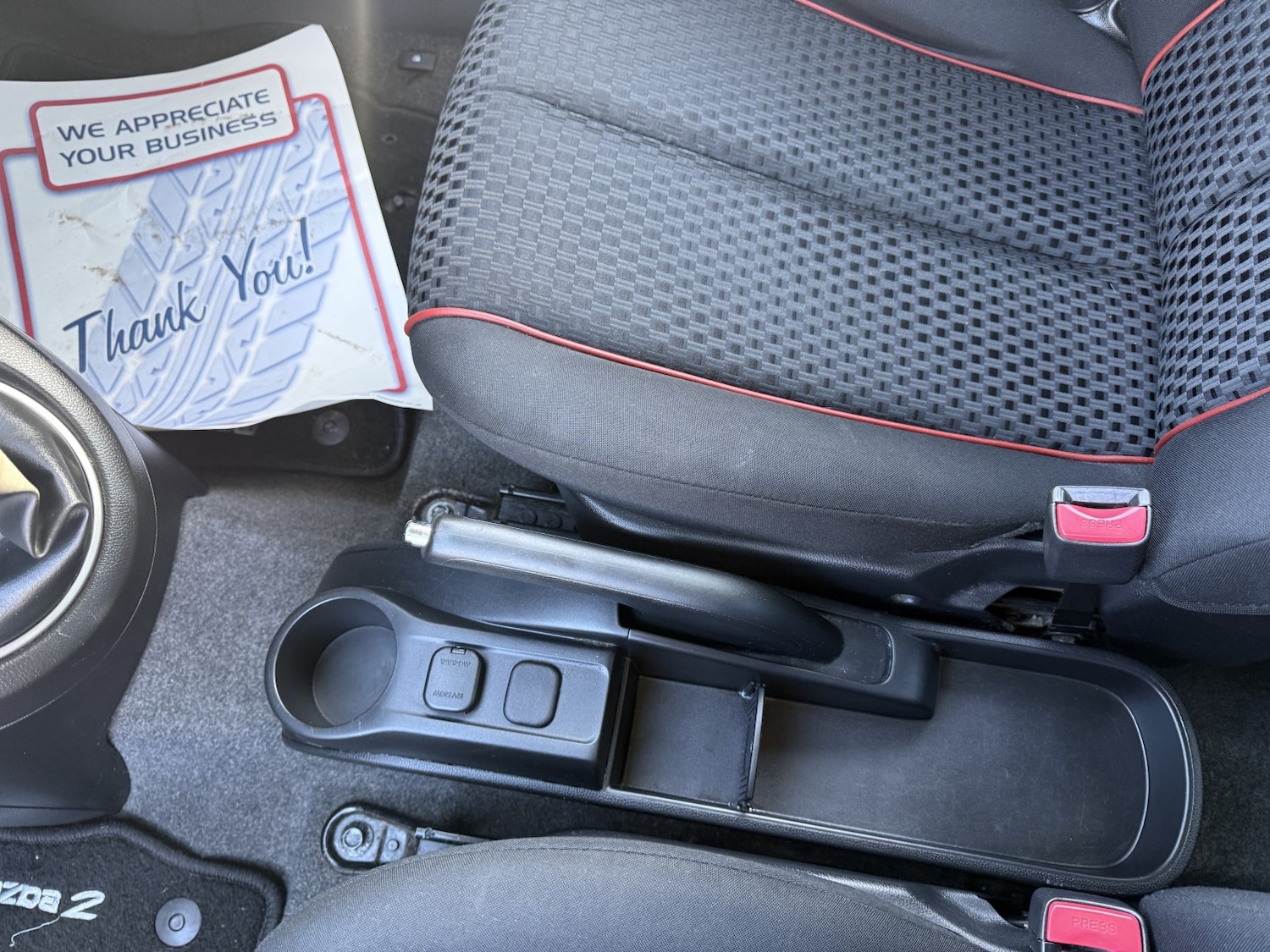 Used Mazda Mazda2 2012 for sale - 77801799: Photo 25