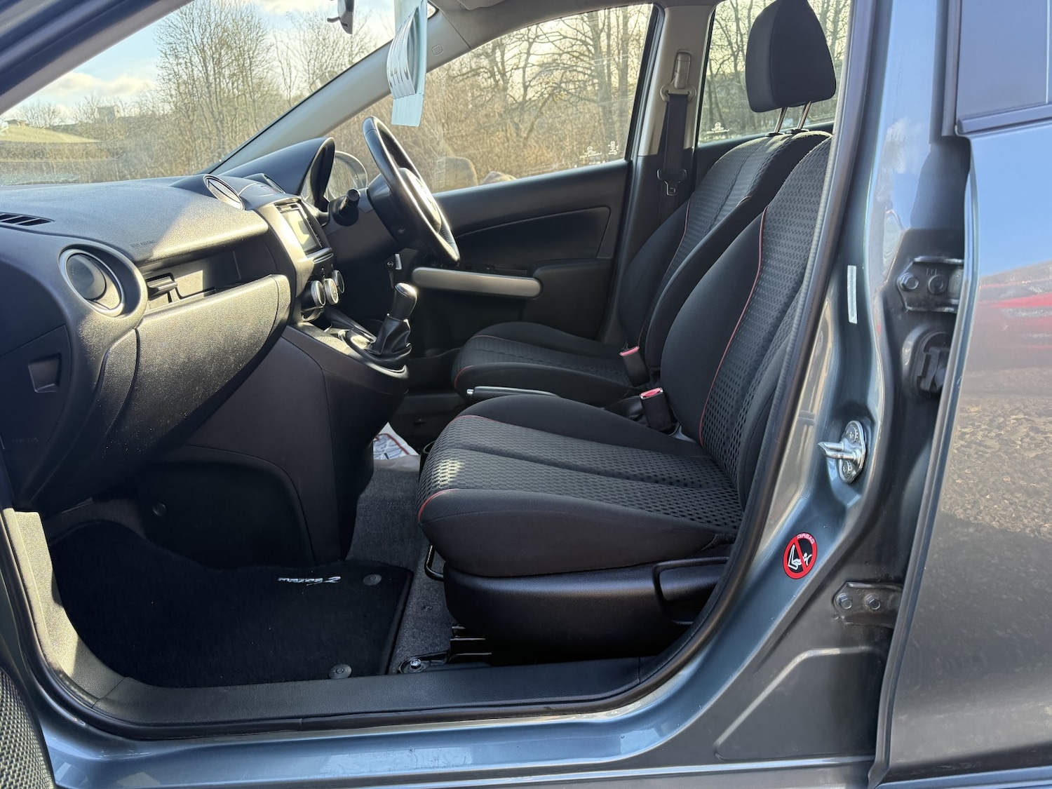 Used Mazda Mazda2 2012 for sale - 77801799: Photo 26